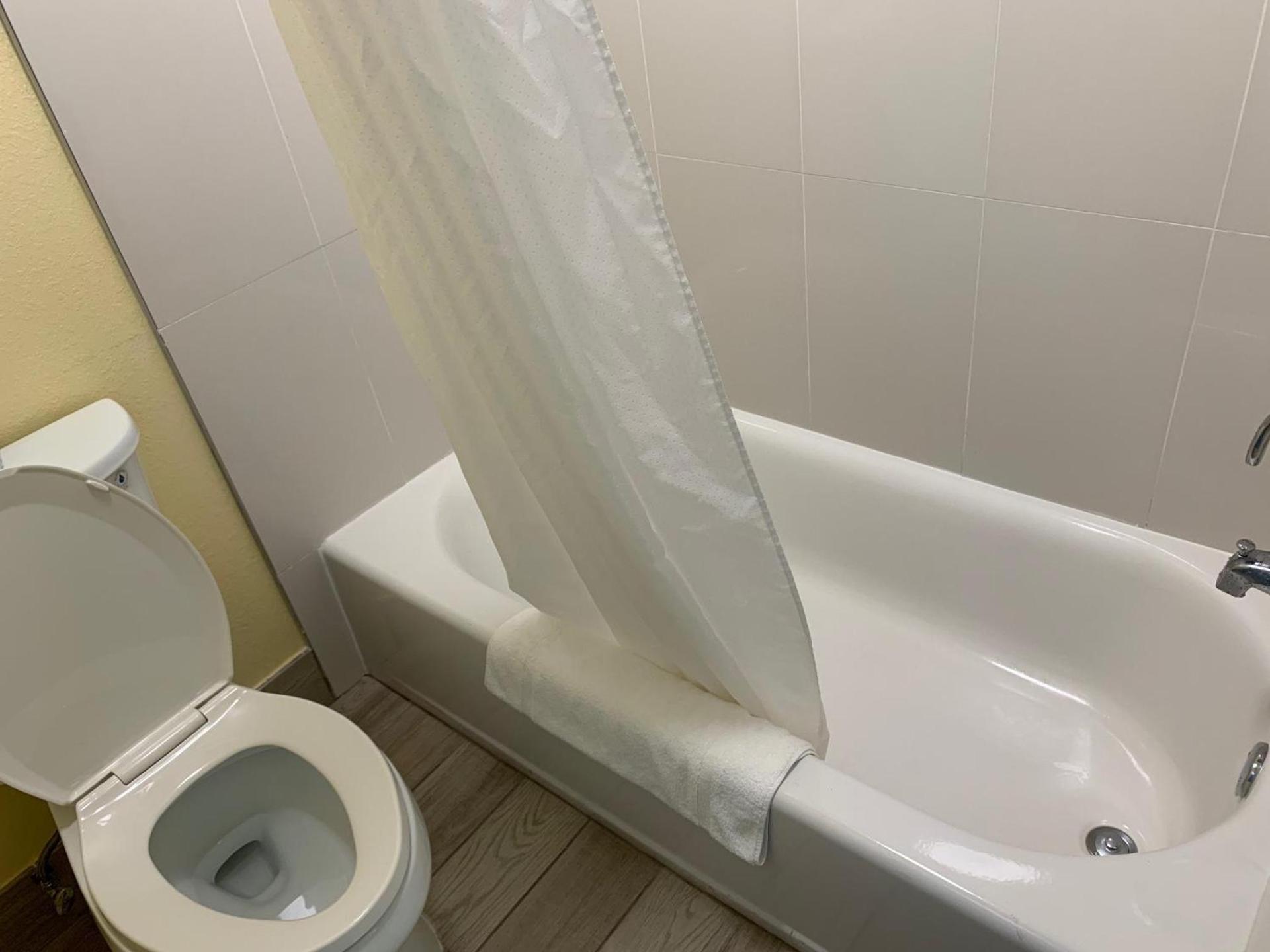 SureStay Plus by Best Western Beaumont photo 26