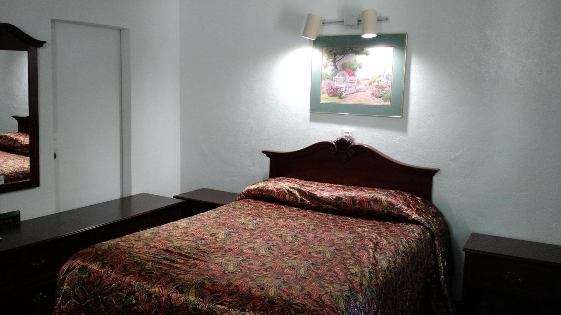 El Rancho Motel photo 15