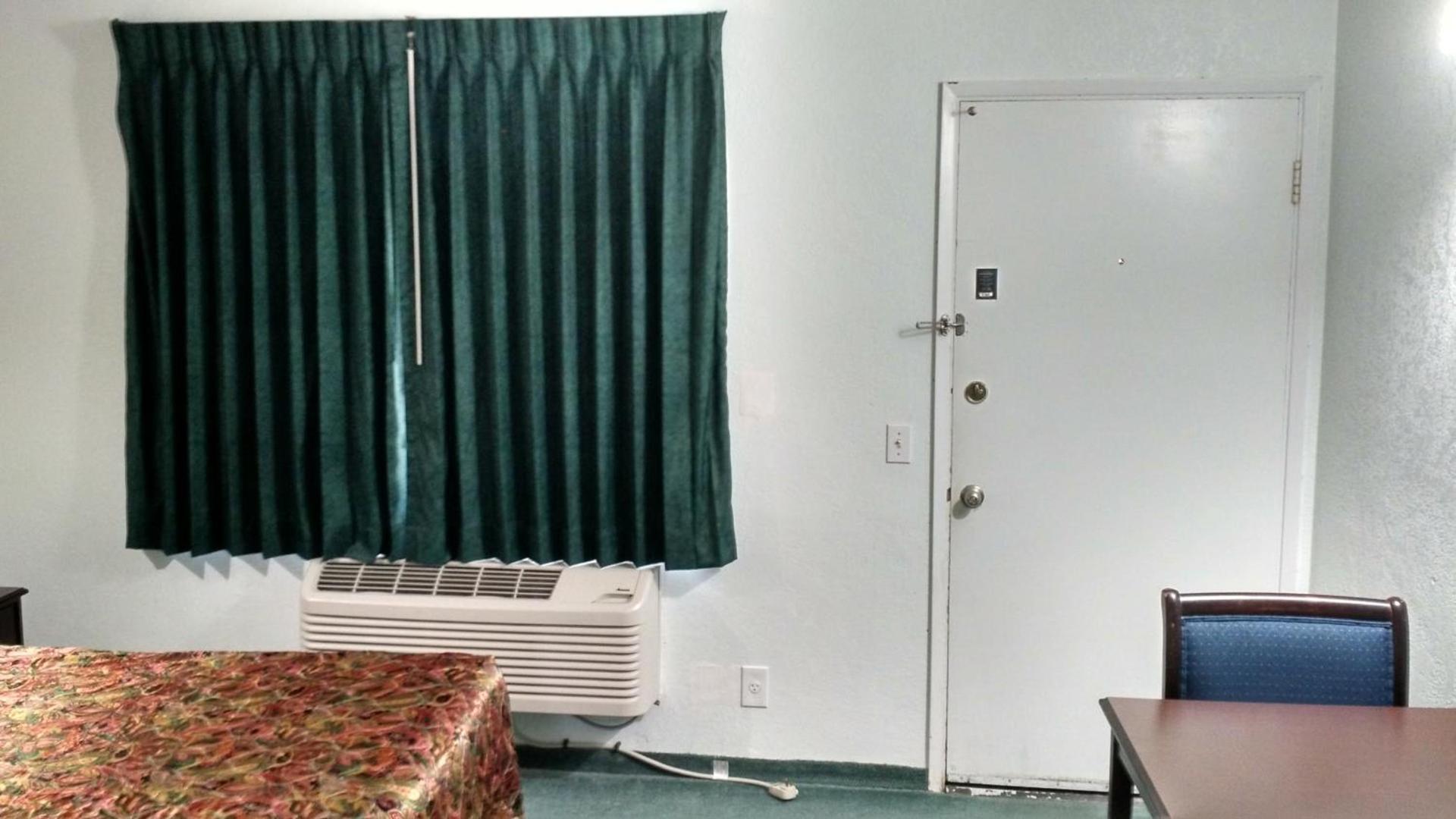 El Rancho Motel photo 16