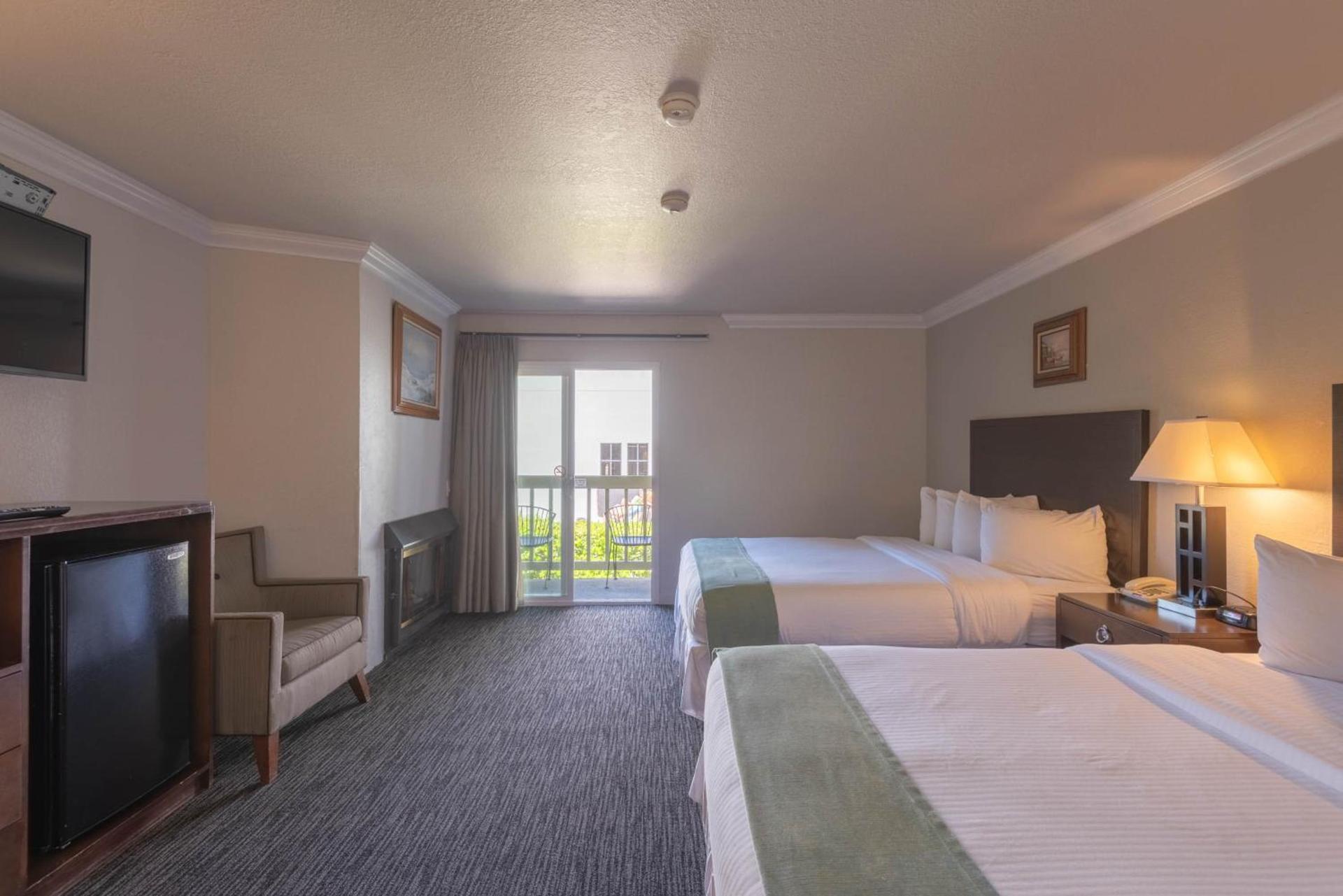 Cannery Row Inn photo 16