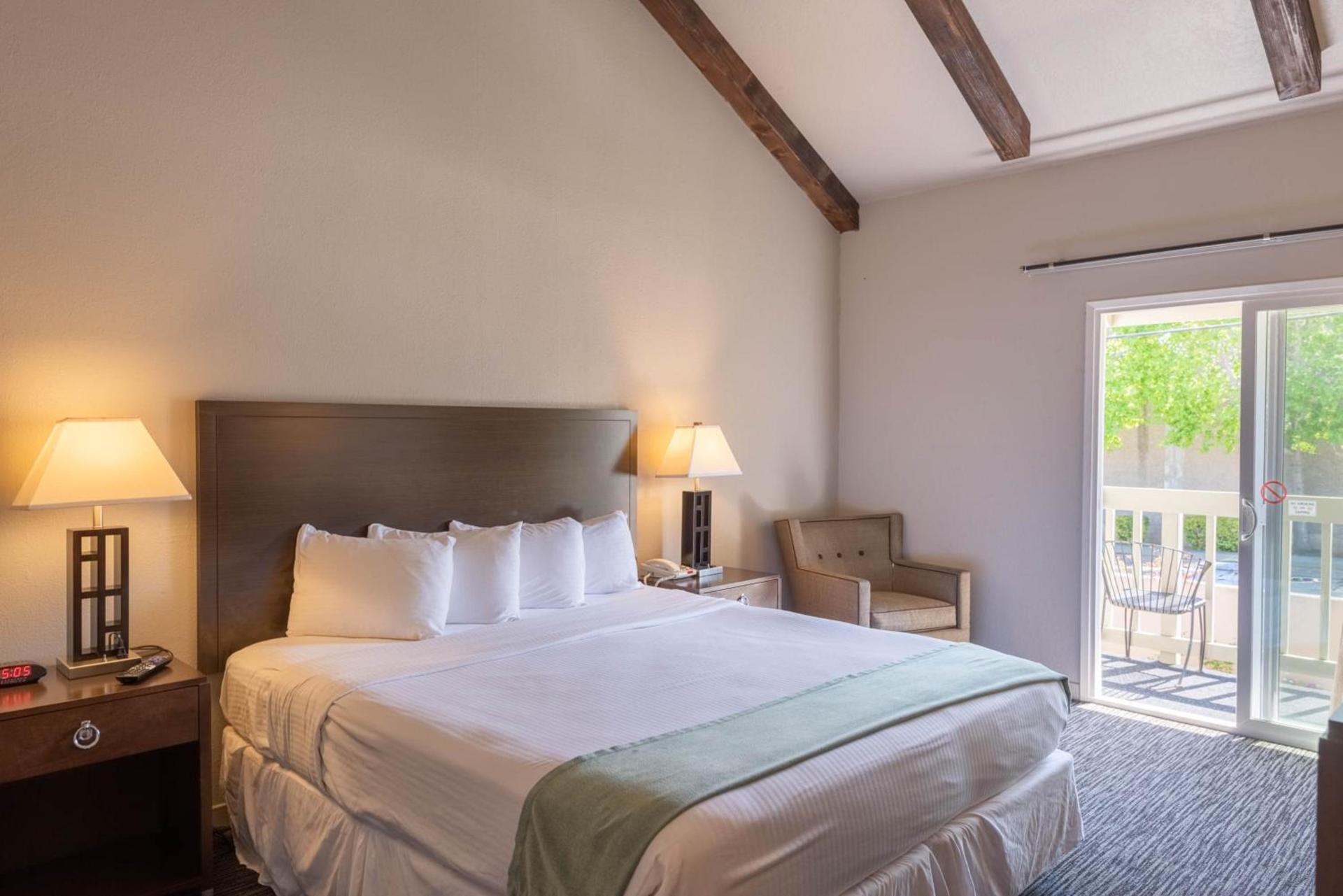 Cannery Row Inn photo 15