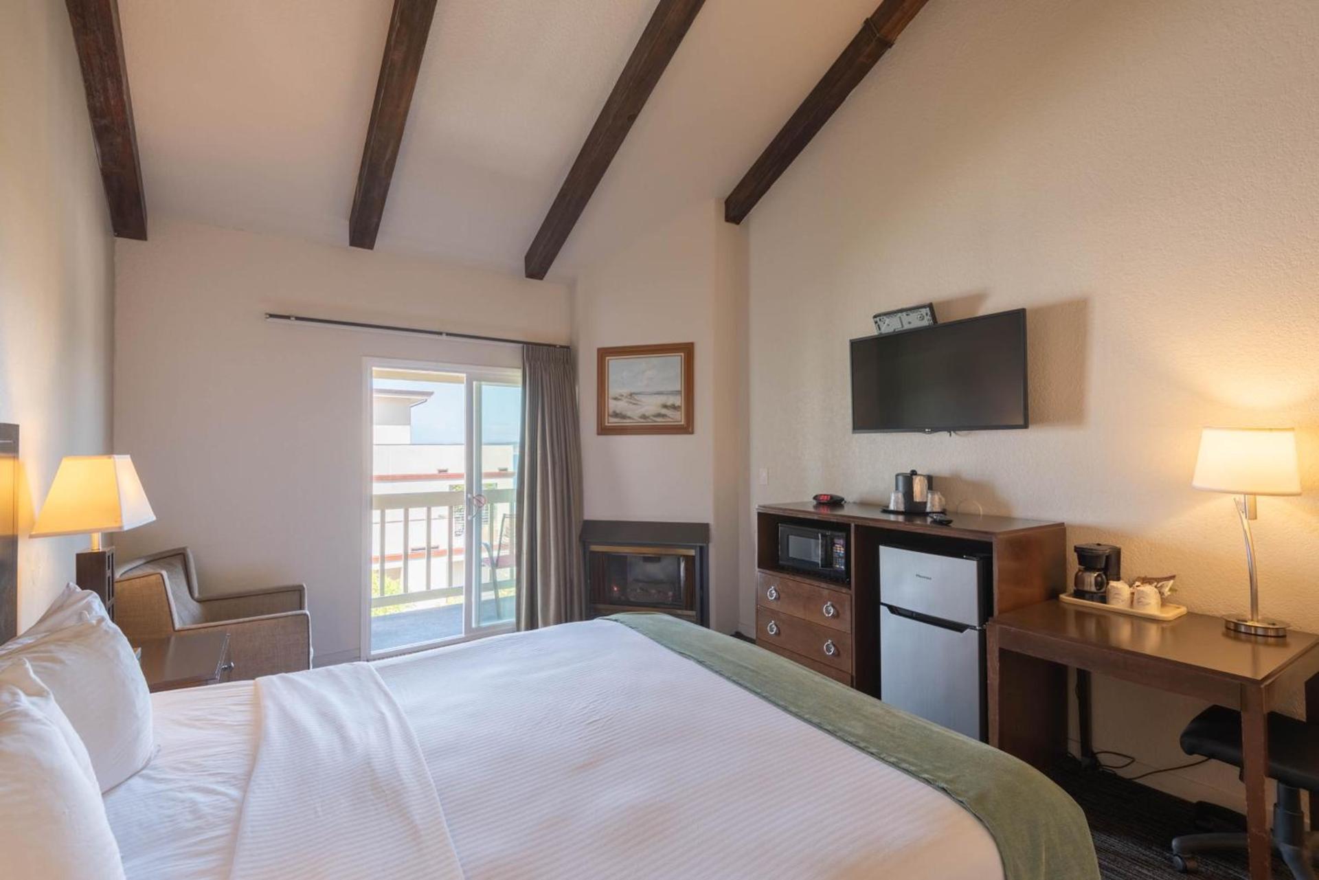Cannery Row Inn photo 10