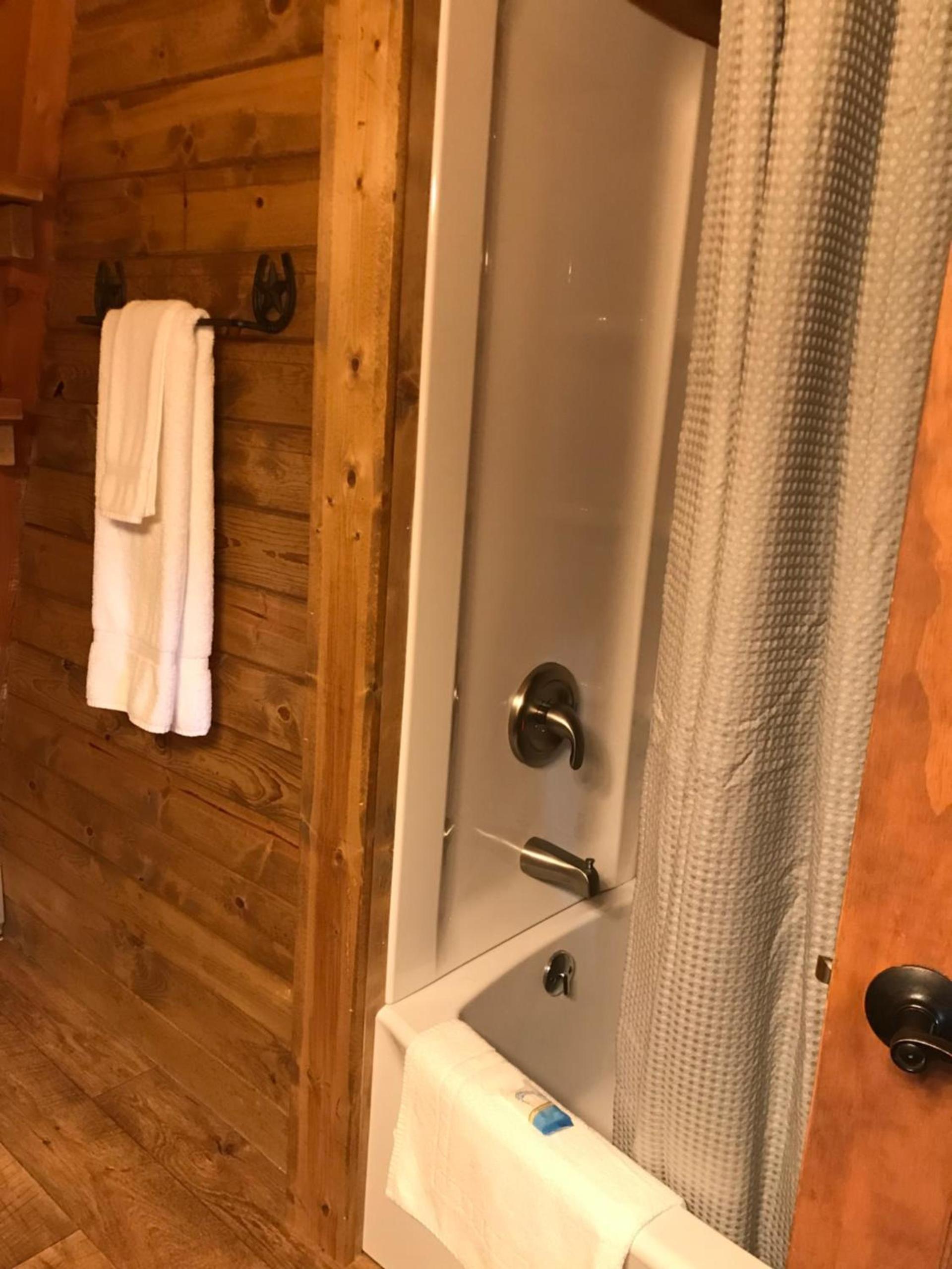Drift Lodge photo 65