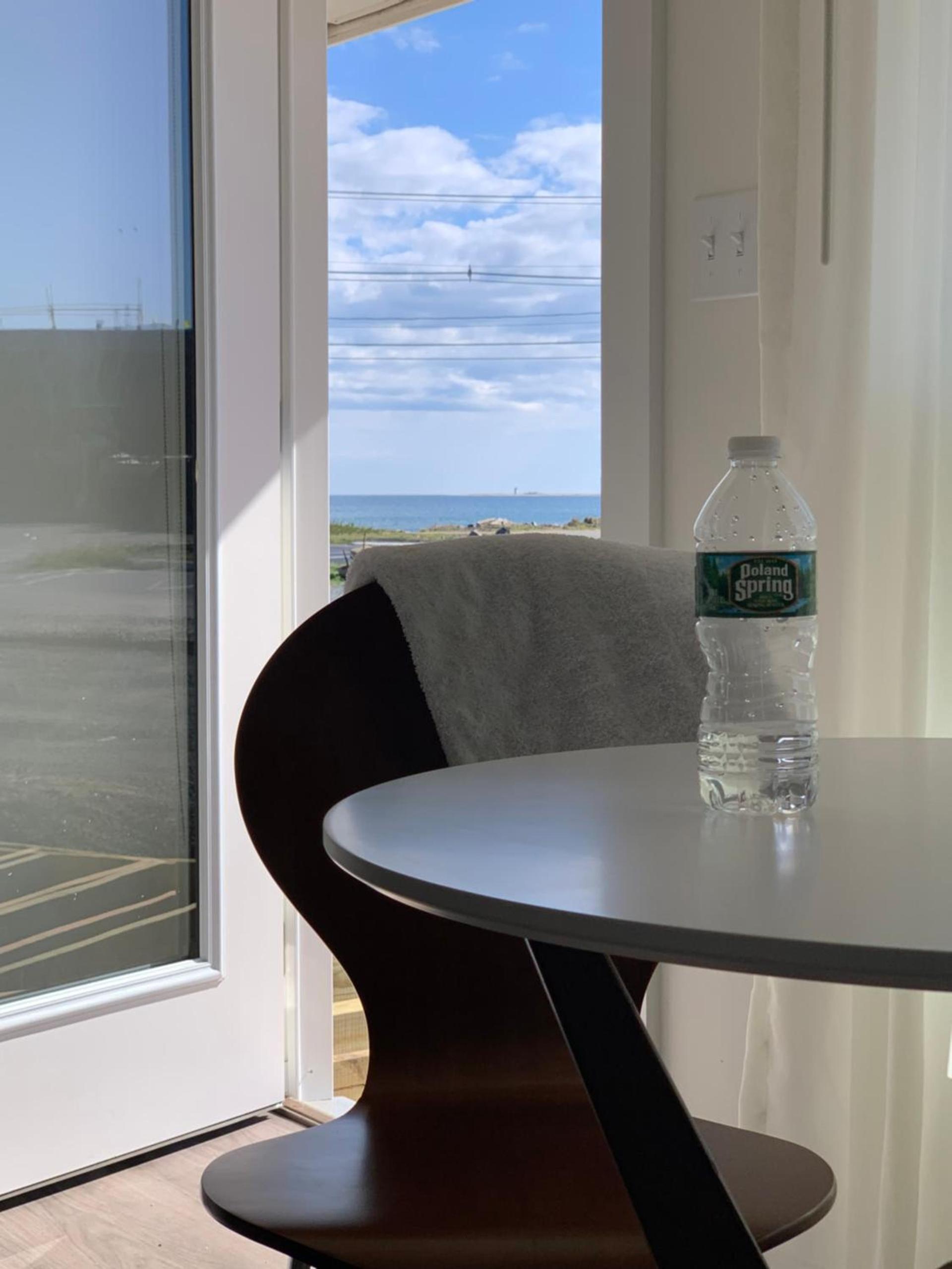 Breakwater Hotel photo 11