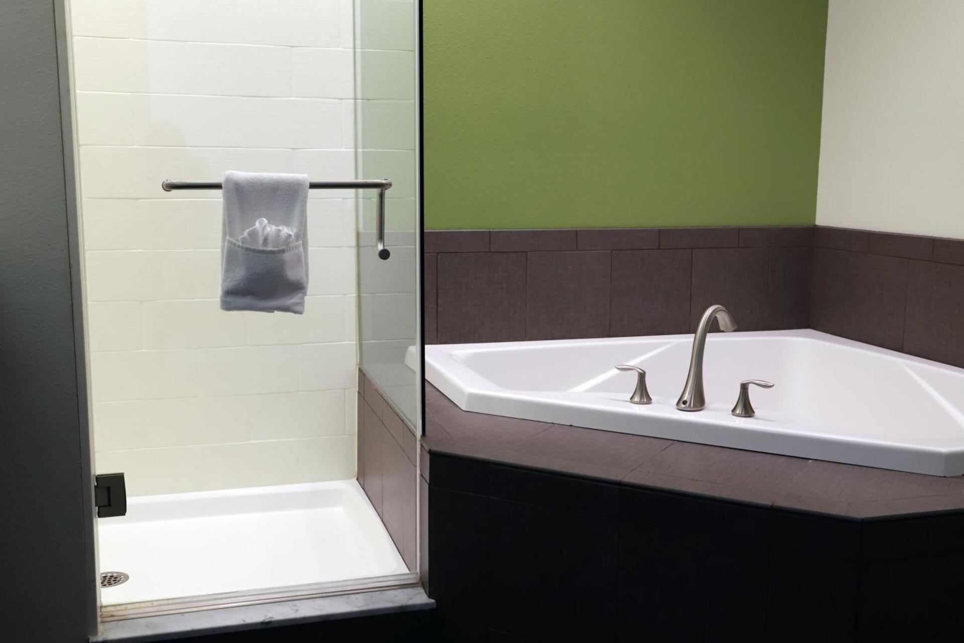 Sleep Inn & Suites Belmont - St. Clairsville photo 3