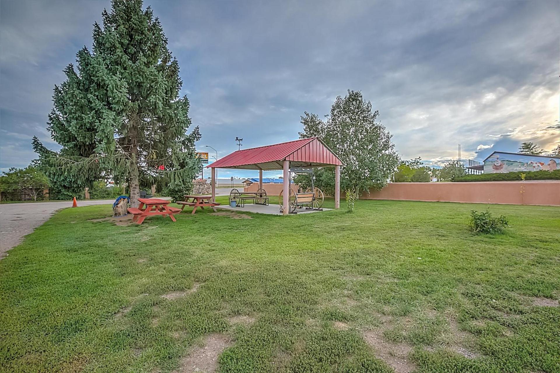 Chama Trails Motel photo 56