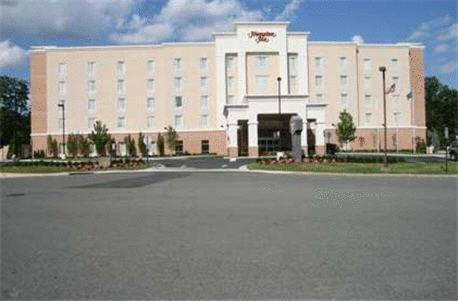 Hampton Inn Richmond - Airport photo 45