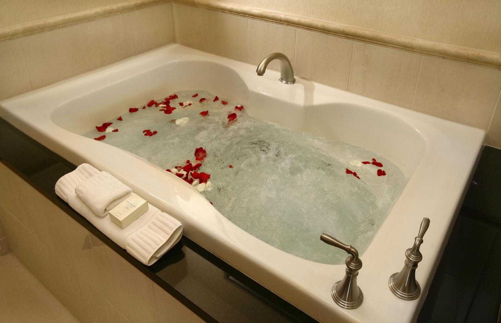 Luxury Suites International at The Signature photo 4