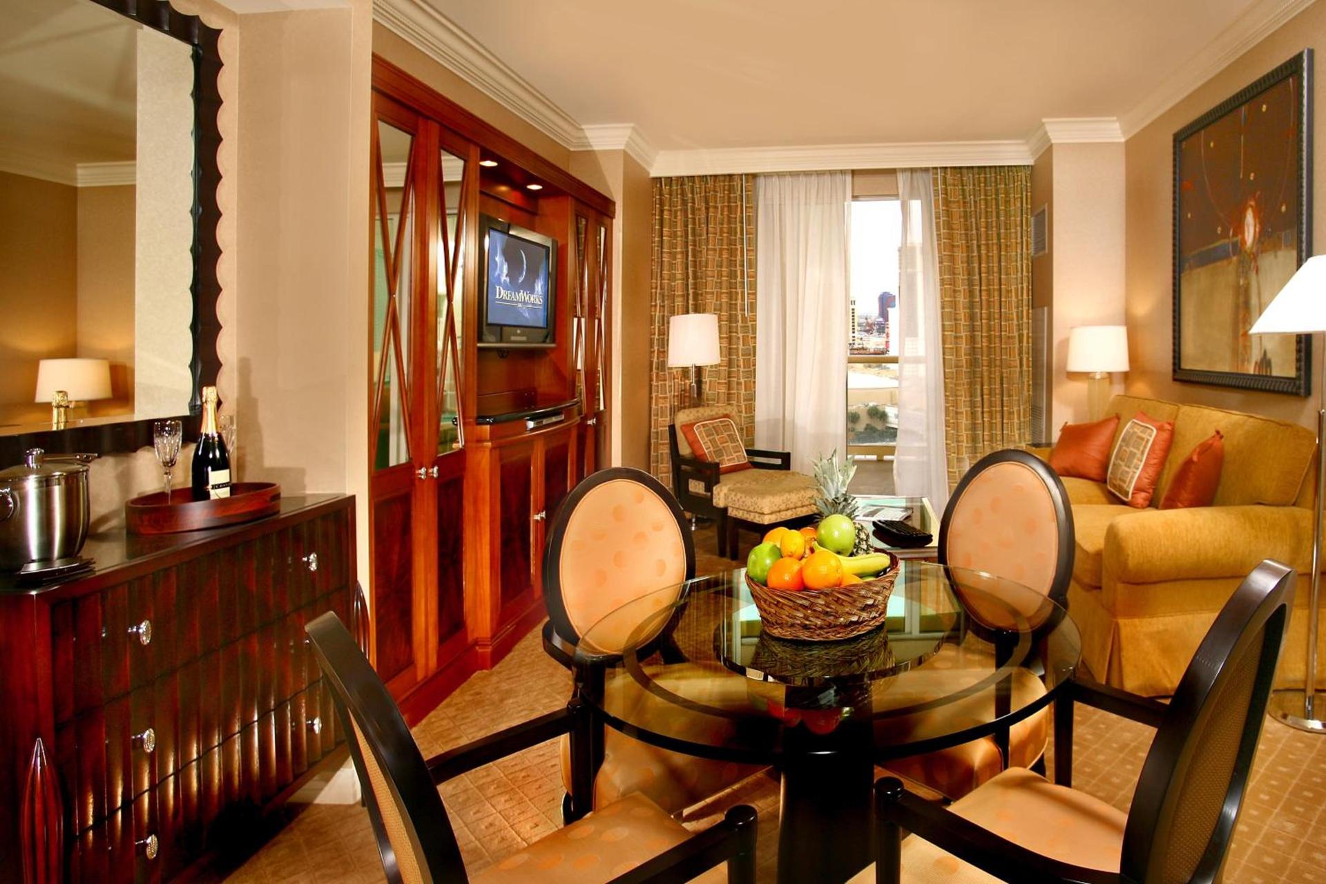 Luxury Suites International at The Signature photo 9