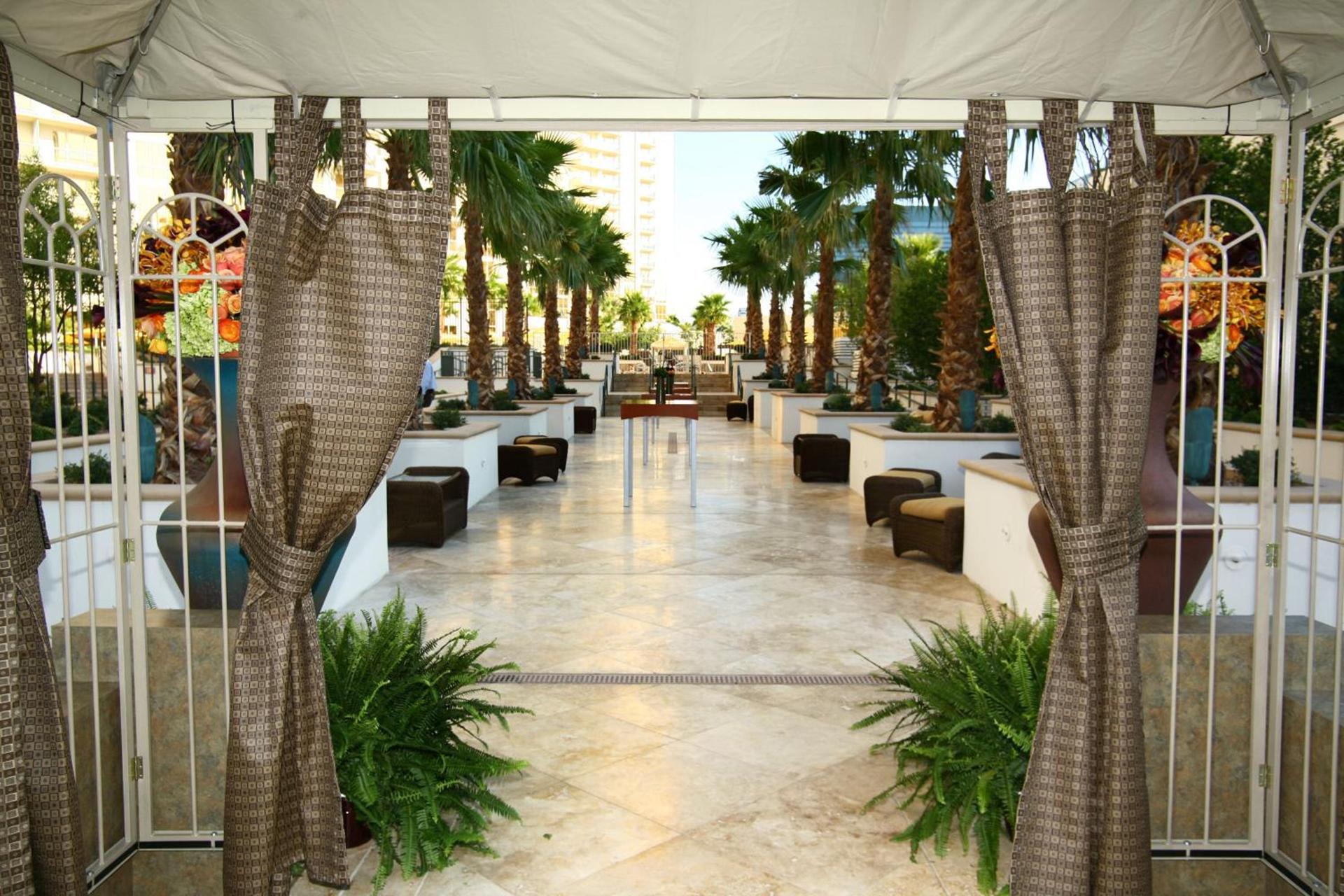 Luxury Suites International at The Signature photo 41