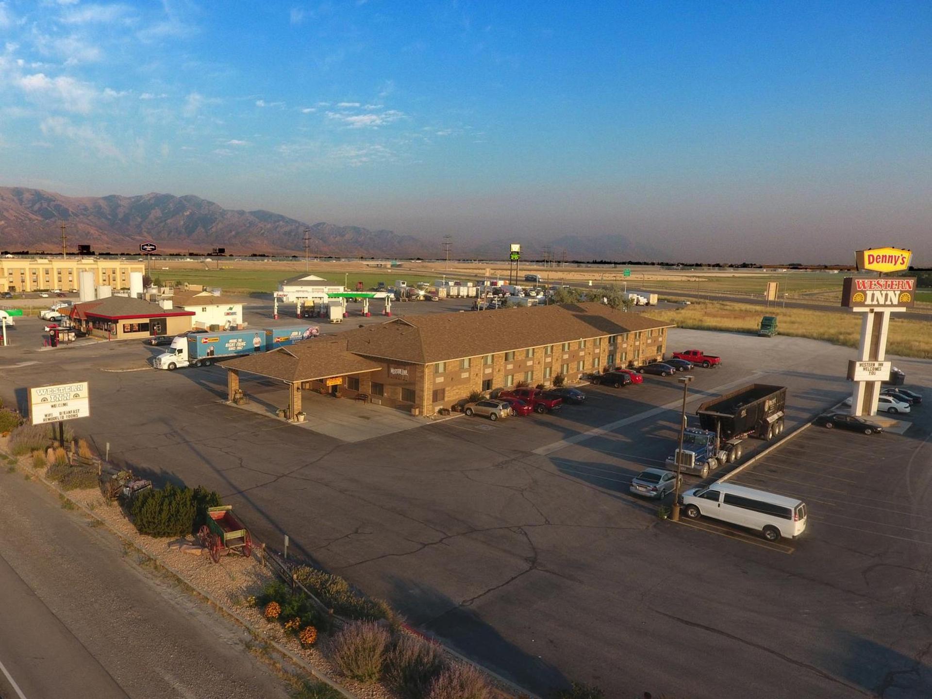 Western Inn - Tremonton, Utah photo 14