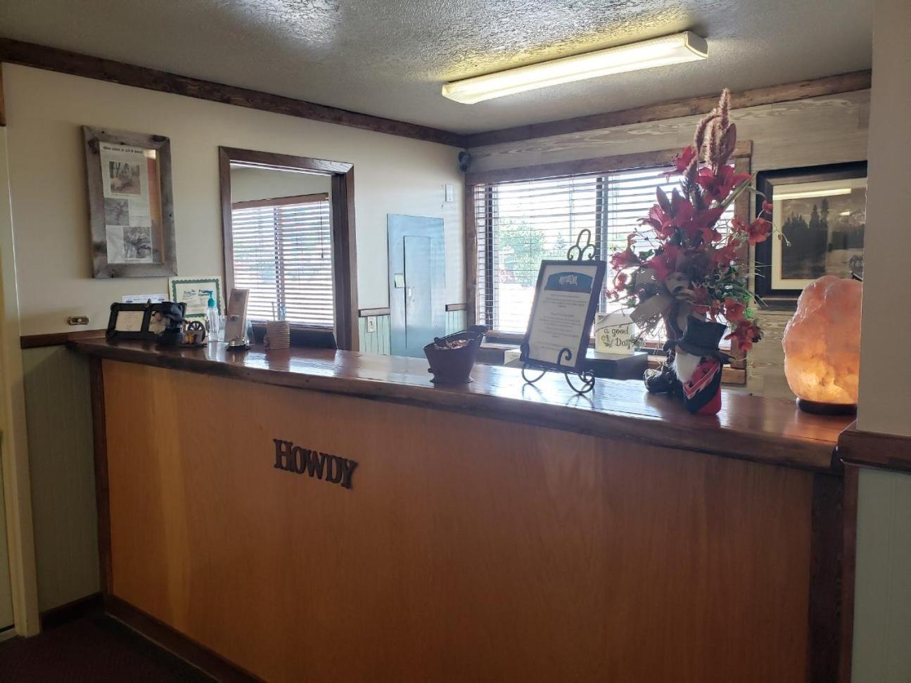 Western Inn - Tremonton, Utah photo 9
