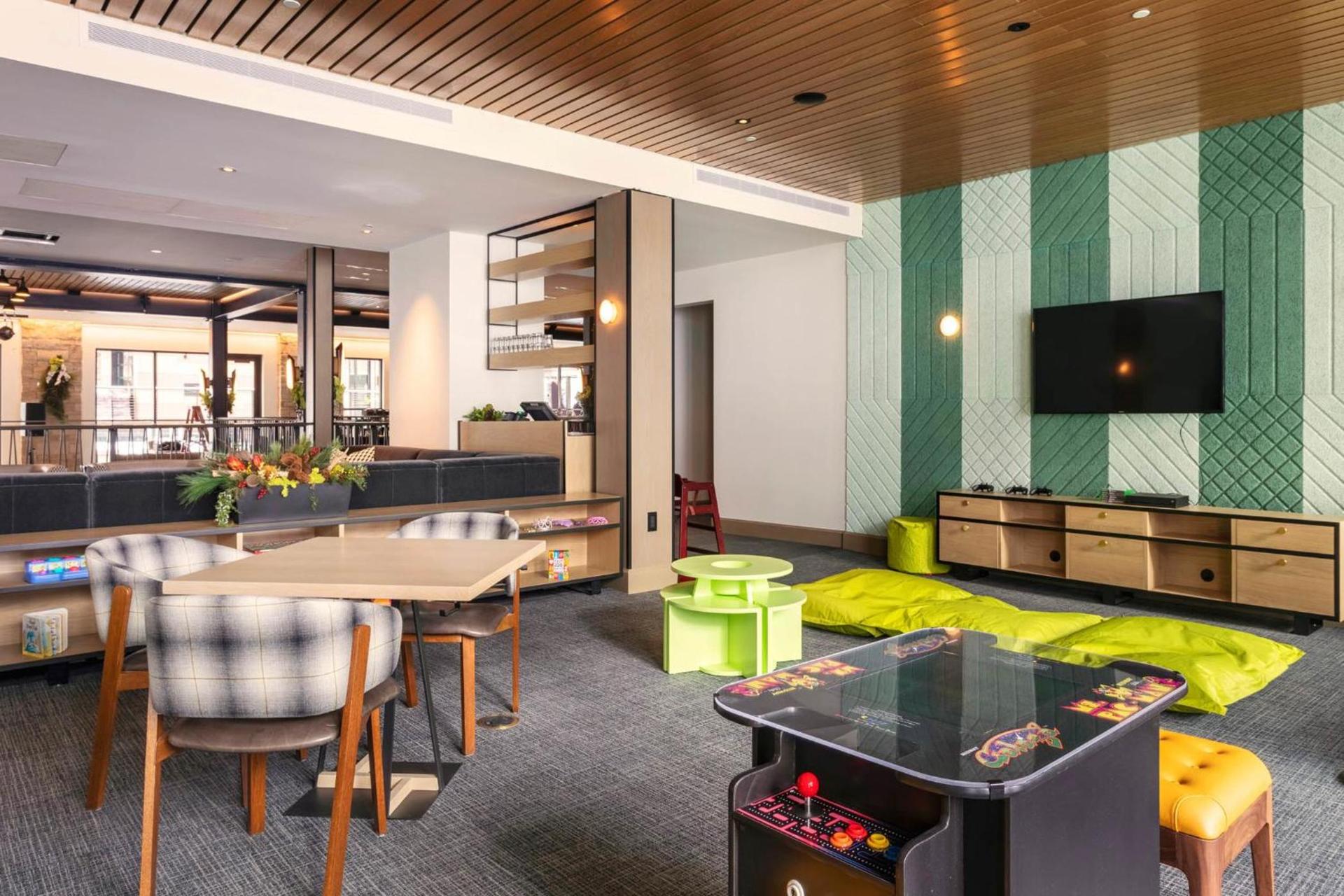 Limelight Hotel Snowmass photo 7
