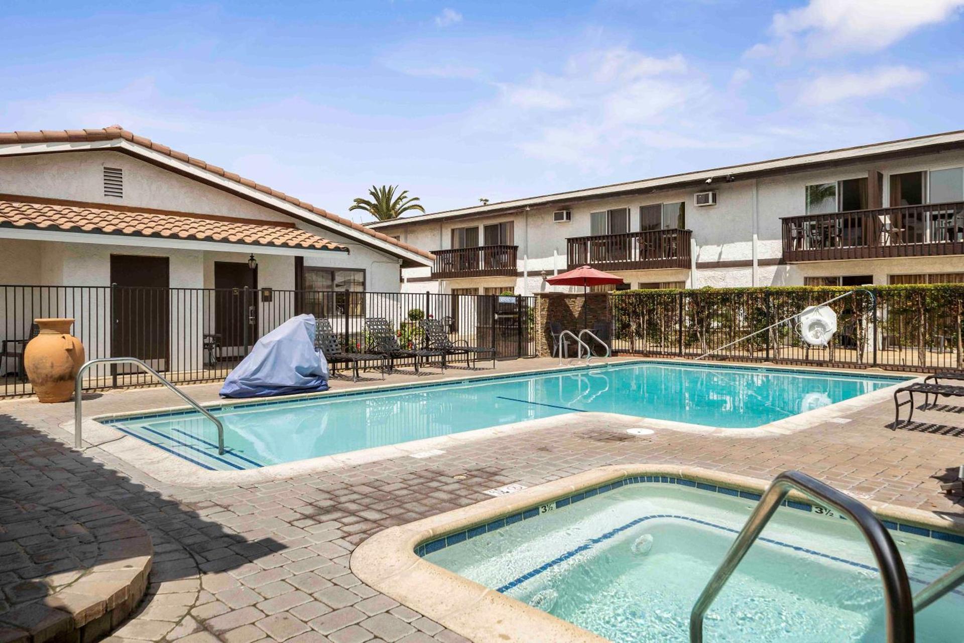 Lemon Tree Hotel and Suites photo 46