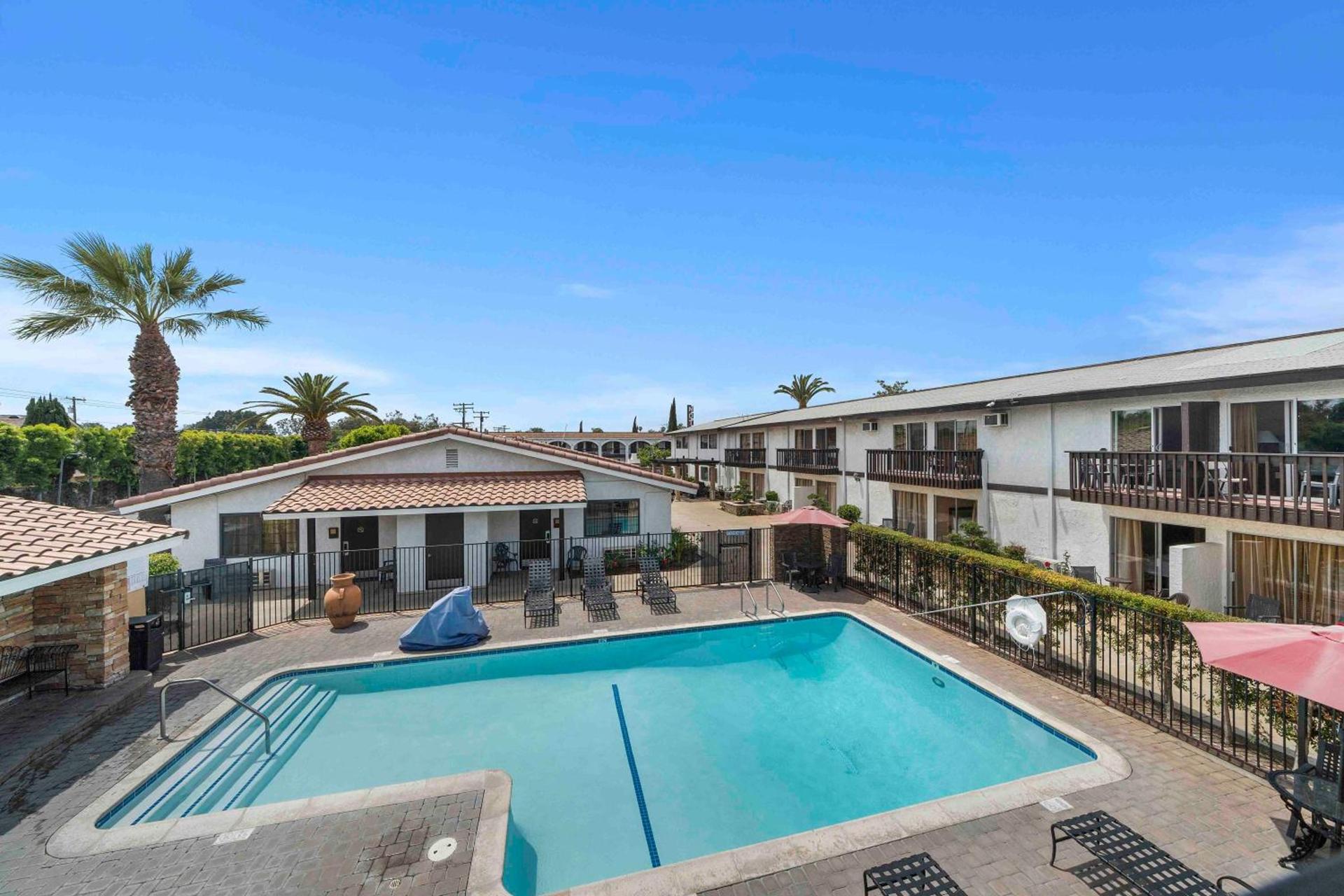 Lemon Tree Hotel and Suites photo 51