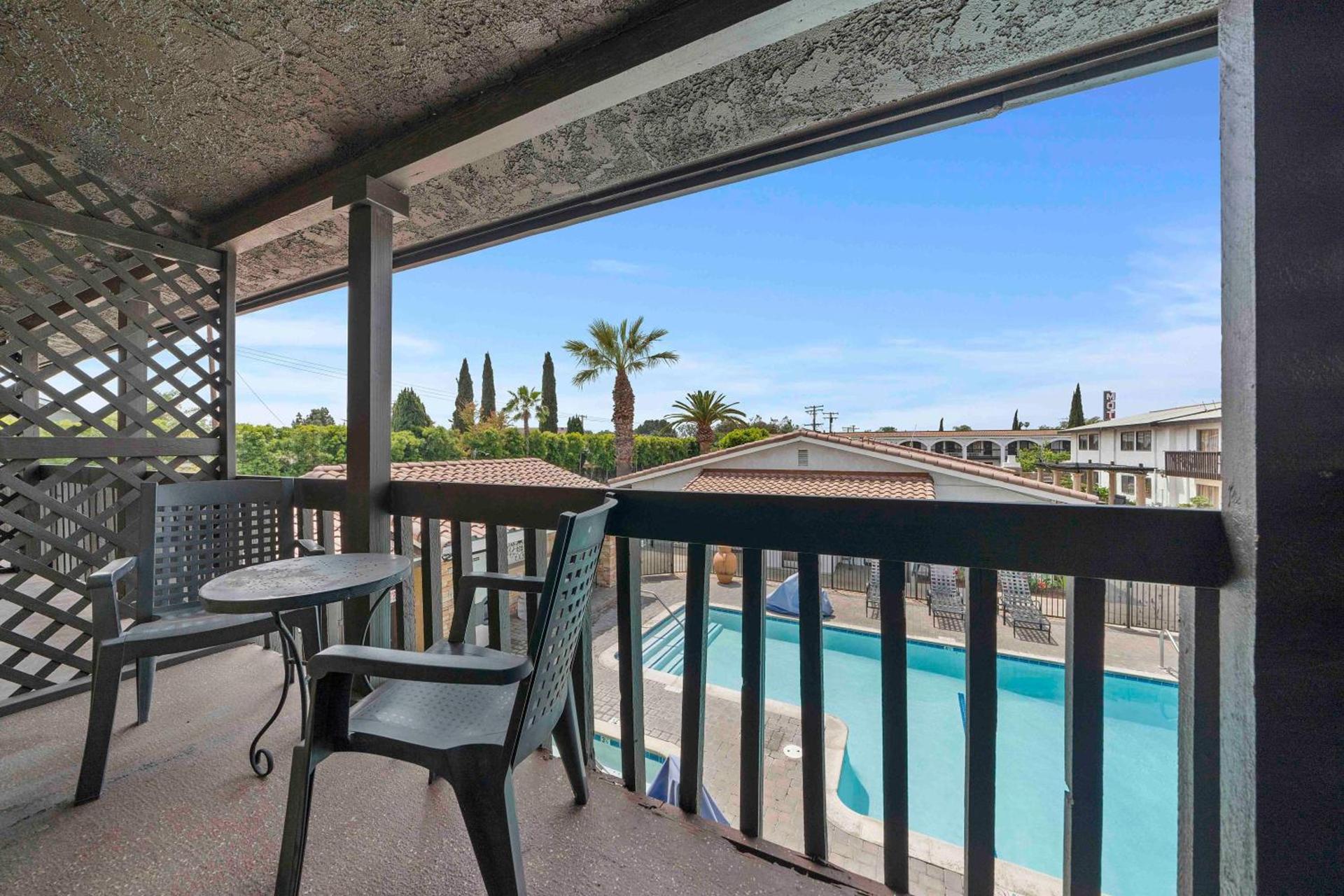 Lemon Tree Hotel and Suites photo 52