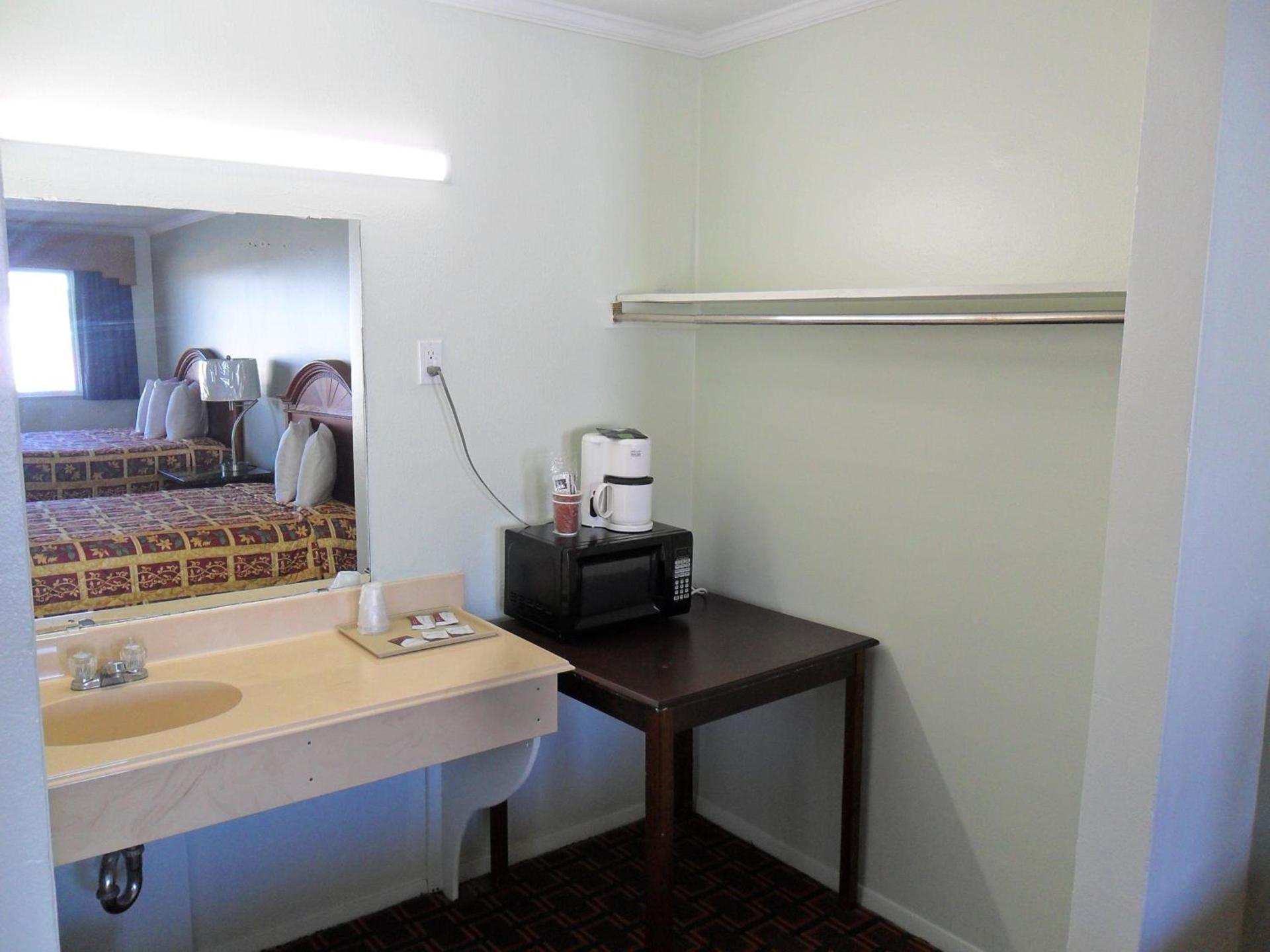A-OK Motel photo 13