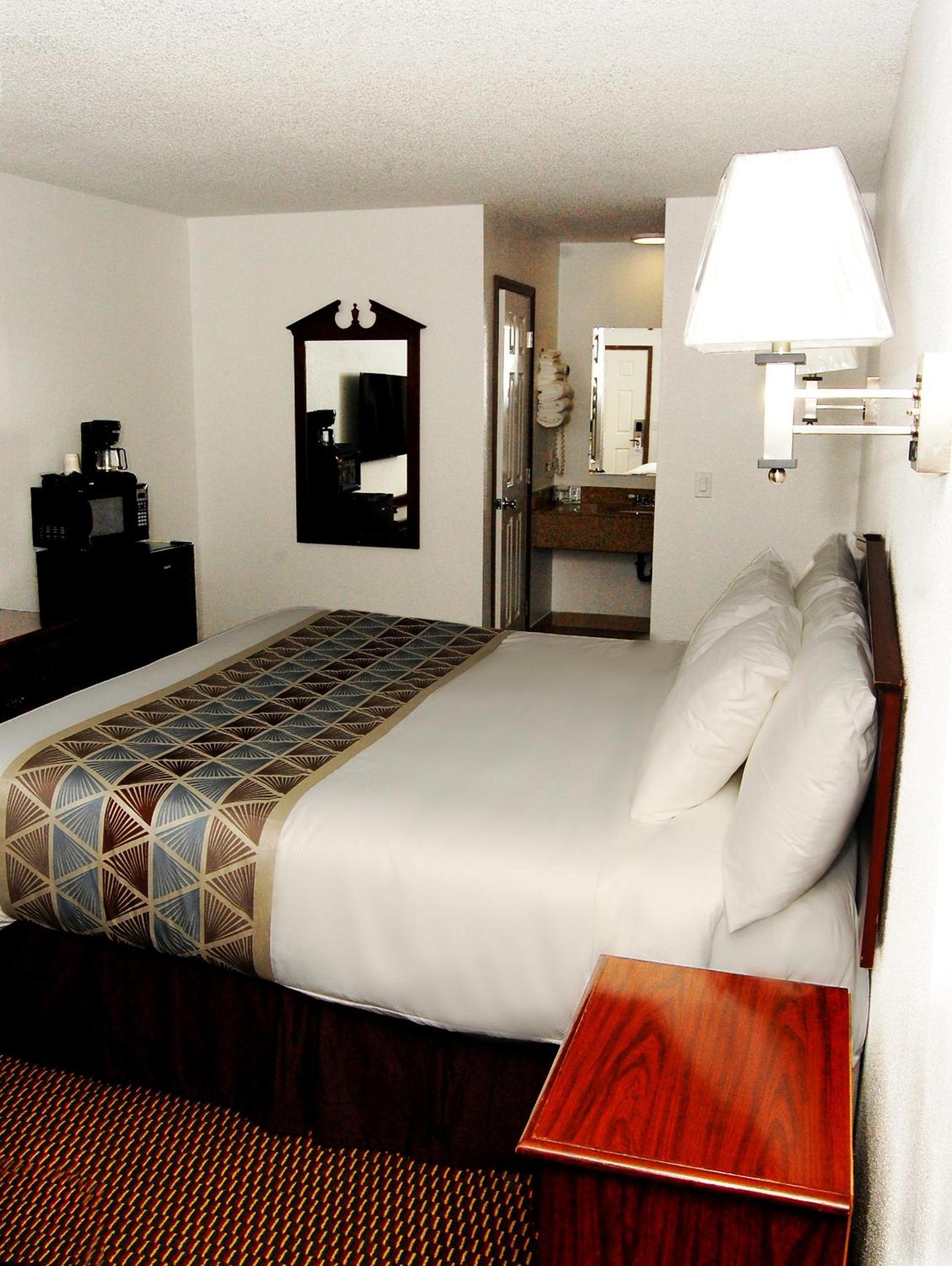 Westward Inn photo 8