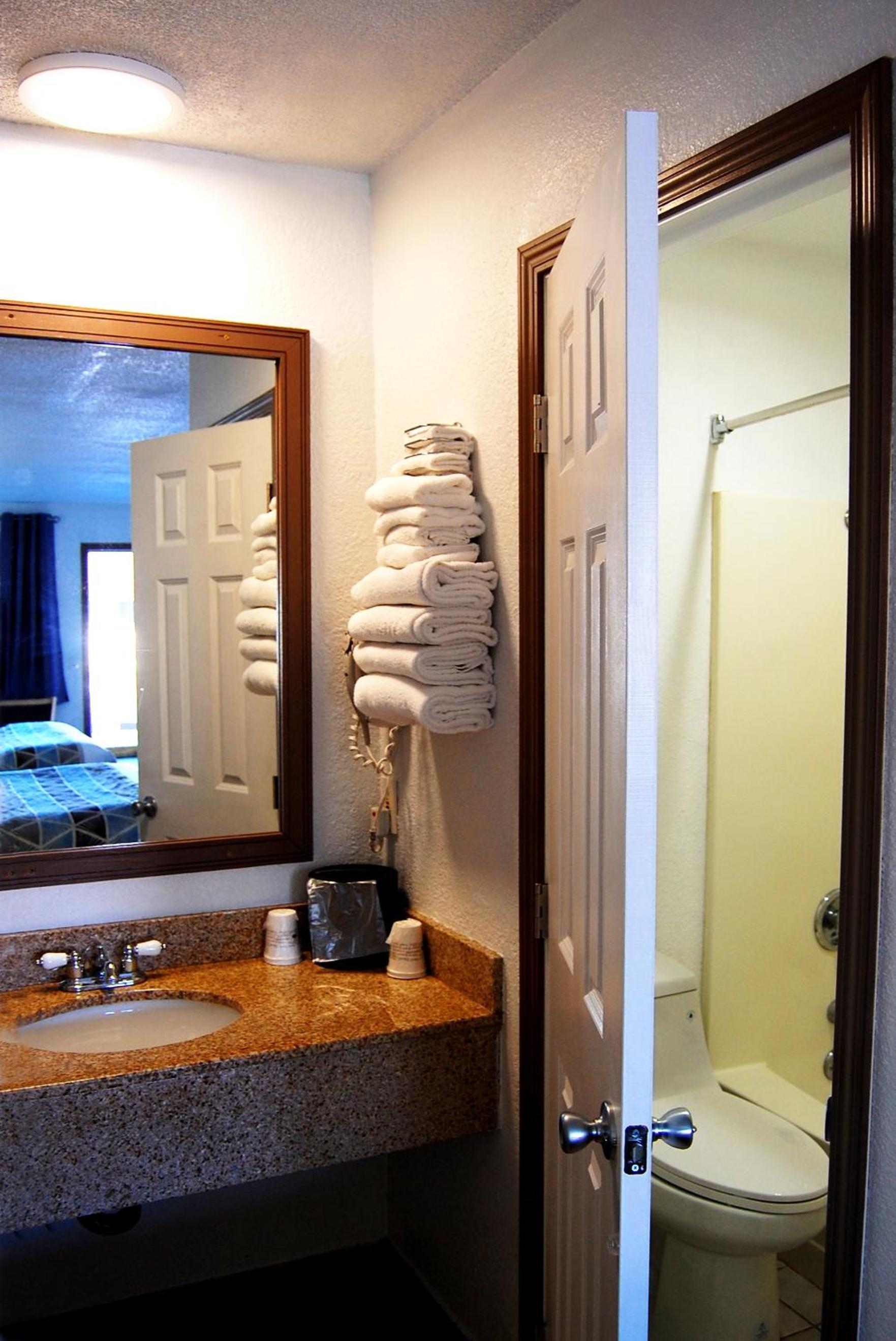 Westward Inn photo 9