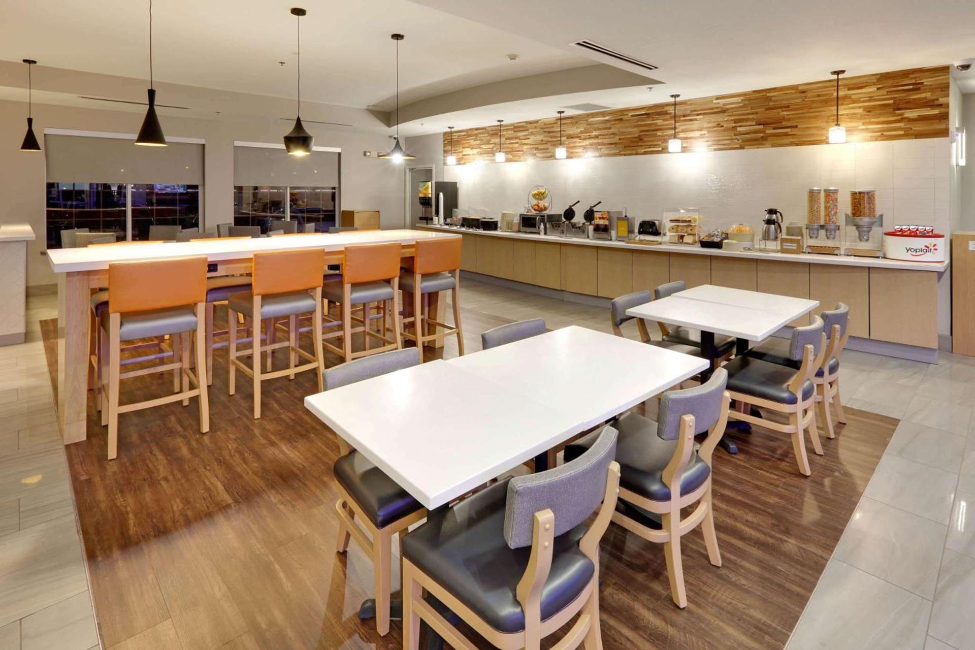 La Quinta by Wyndham Dallas Love Field photo 30