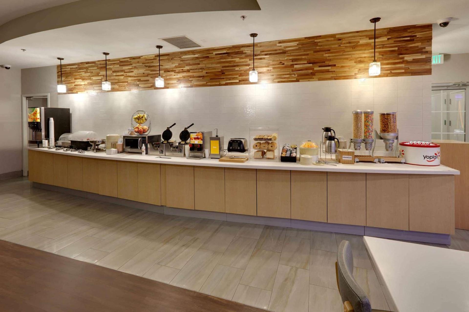 La Quinta by Wyndham Dallas Love Field photo 10