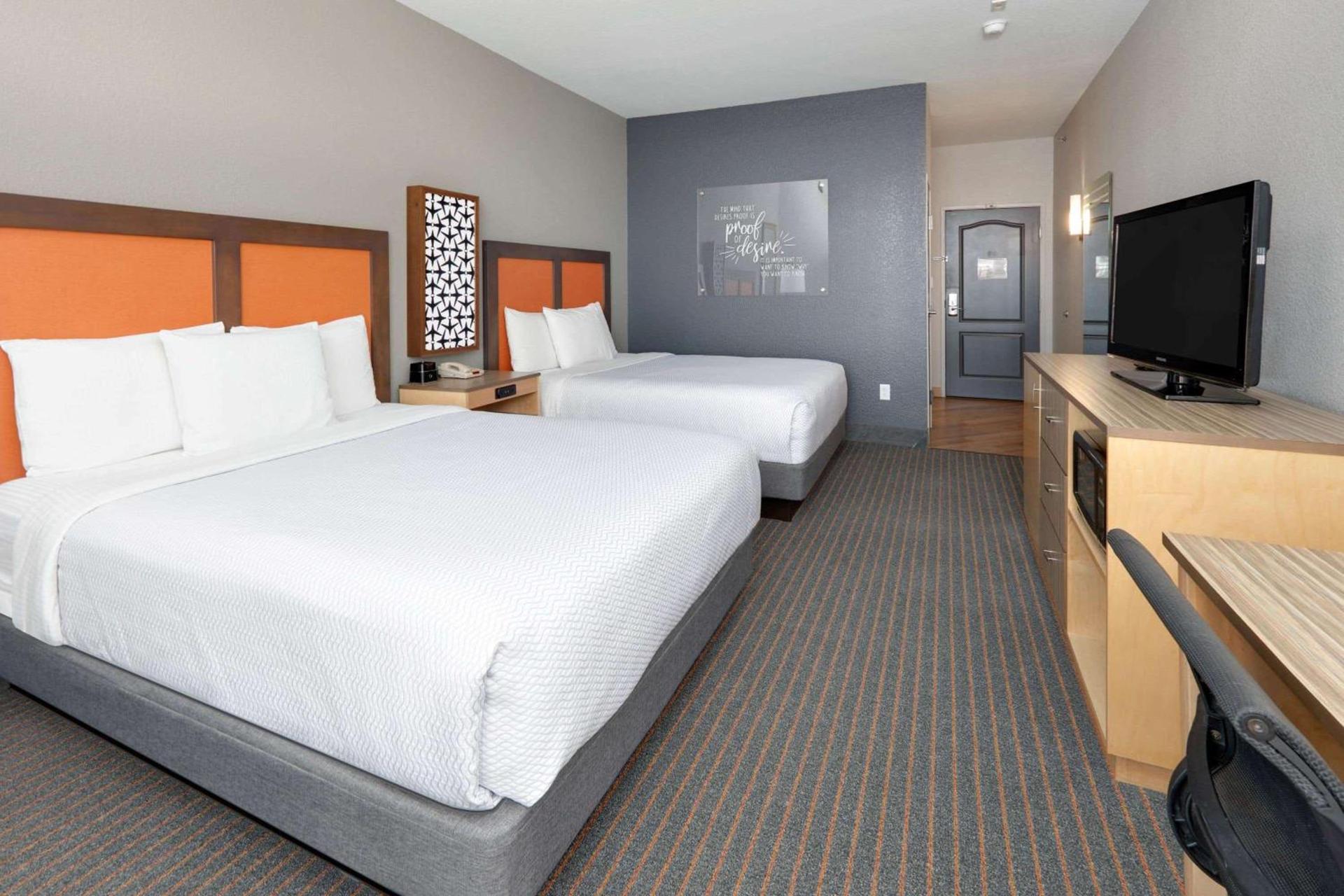 La Quinta by Wyndham Dallas Love Field photo 9