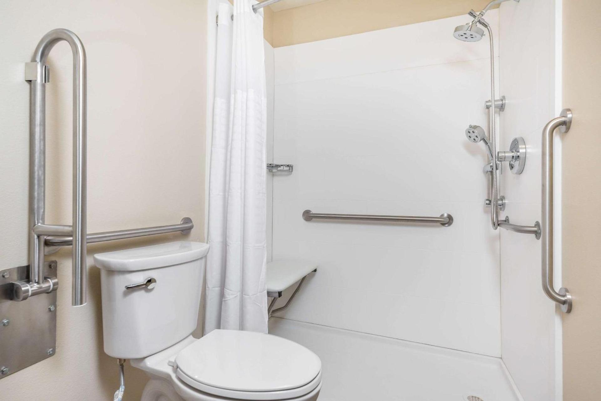 Comfort Inn Tonopah photo 24