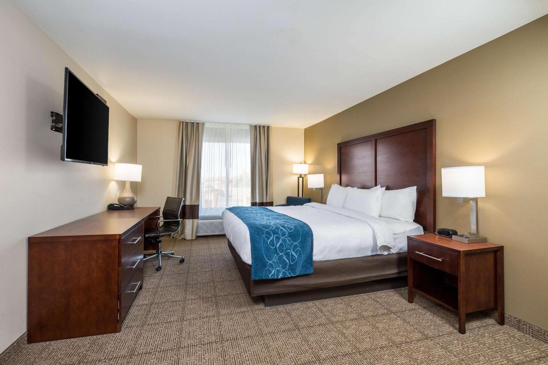 Comfort Inn Tonopah photo 16