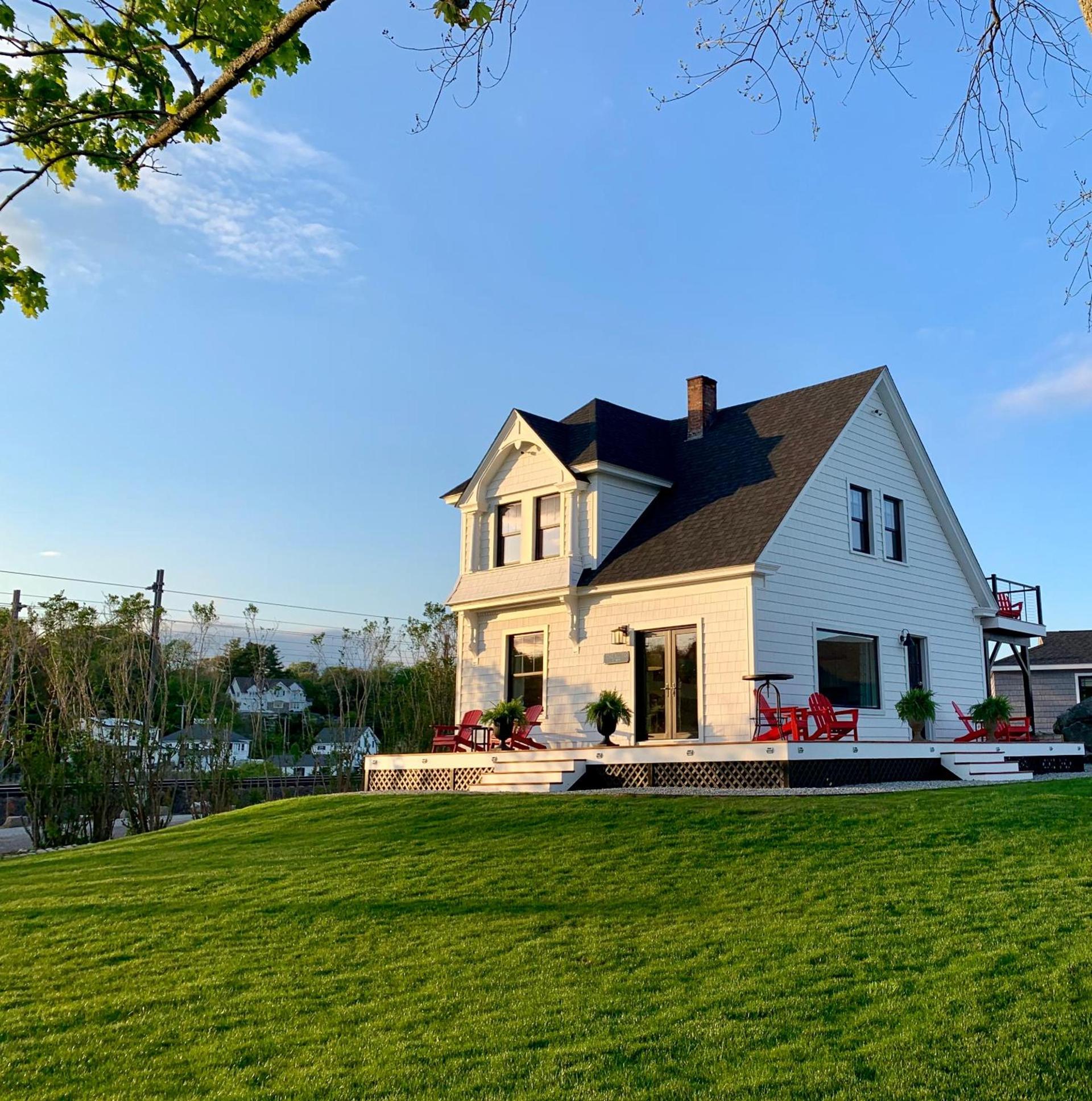 Harbor View Landing photo 10