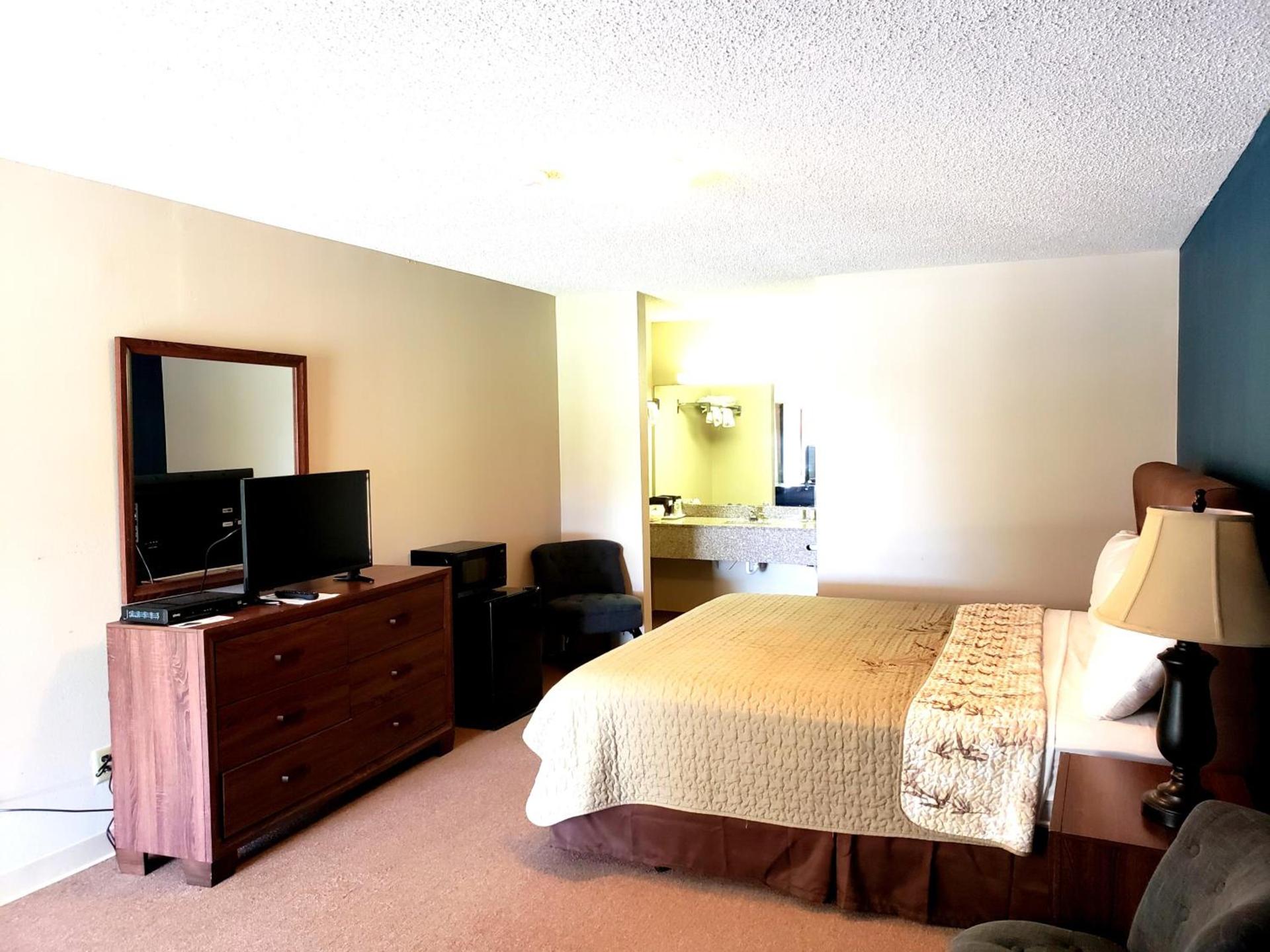 Motel 103 photo 10