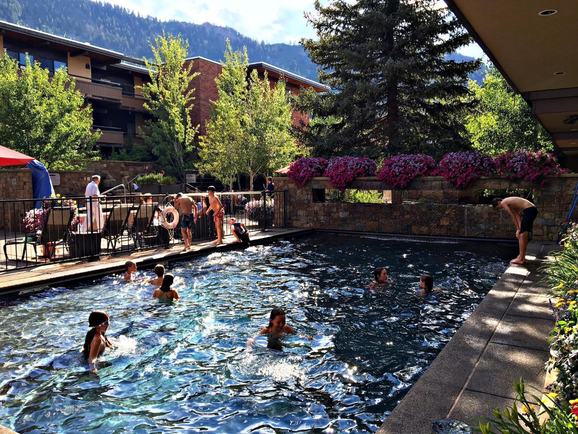 Aspen Square Condominium Hotel photo 56