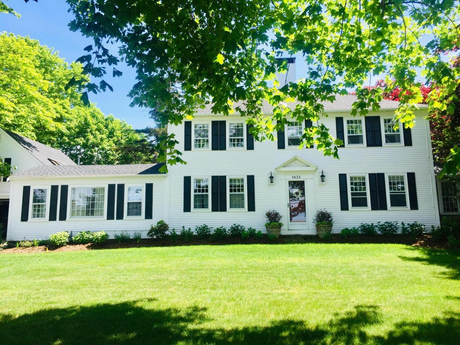Sesuit Harbor House photo 9