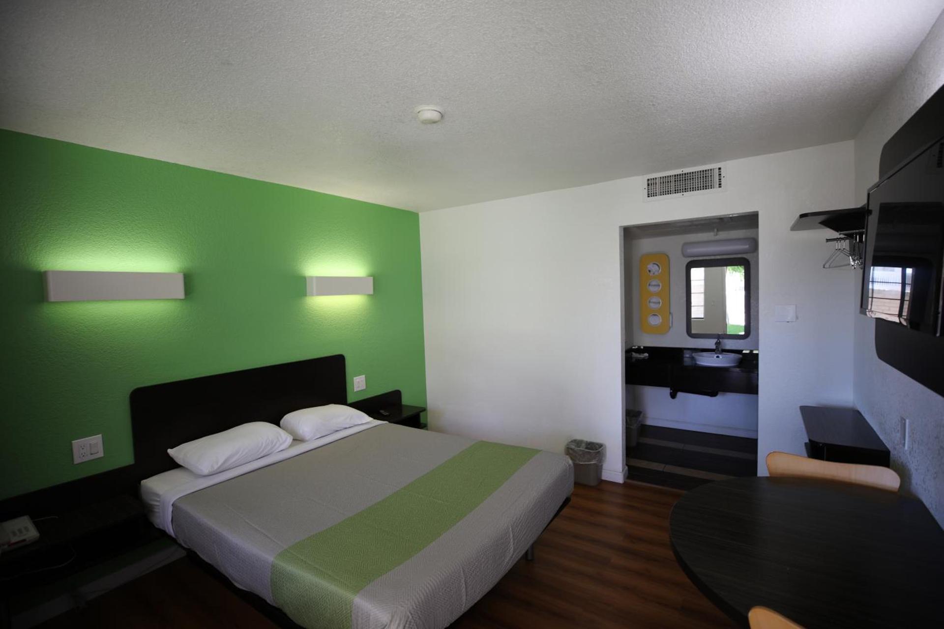 Motel 6-Barstow, CA photo 30