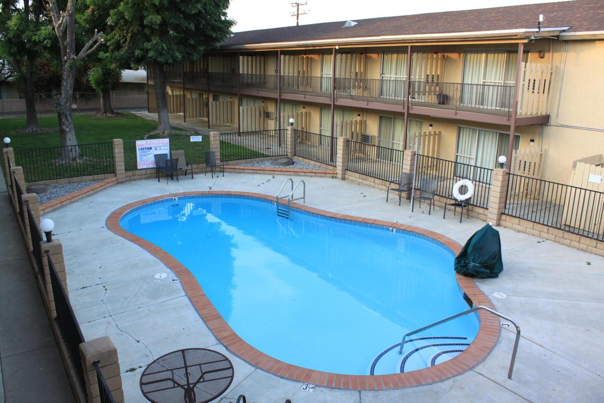 Menifee Inn photo 2