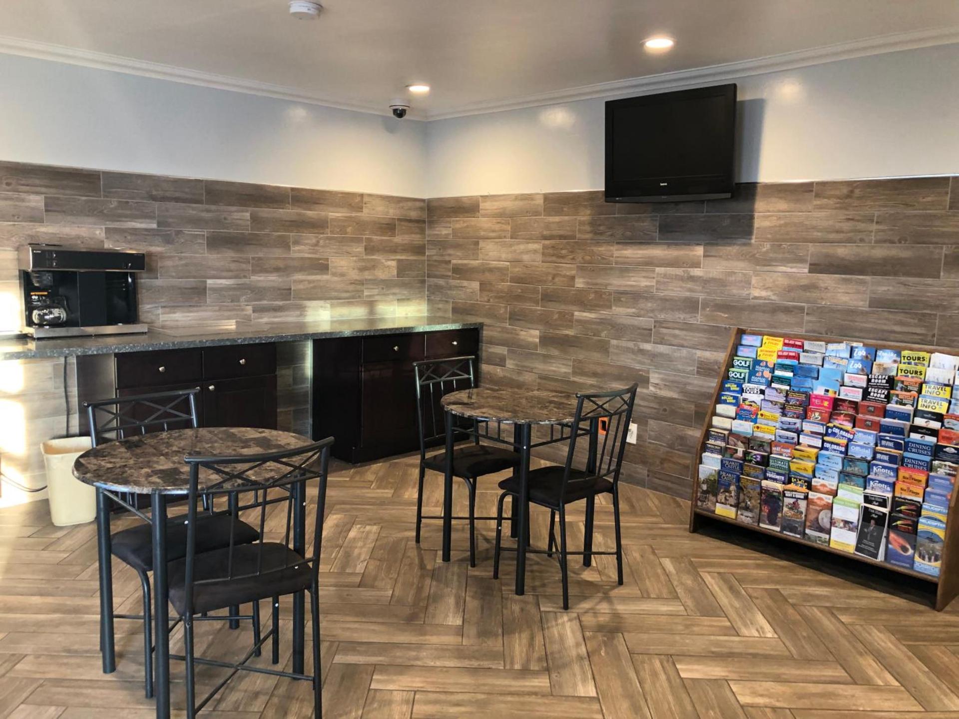 Menifee Inn photo 13