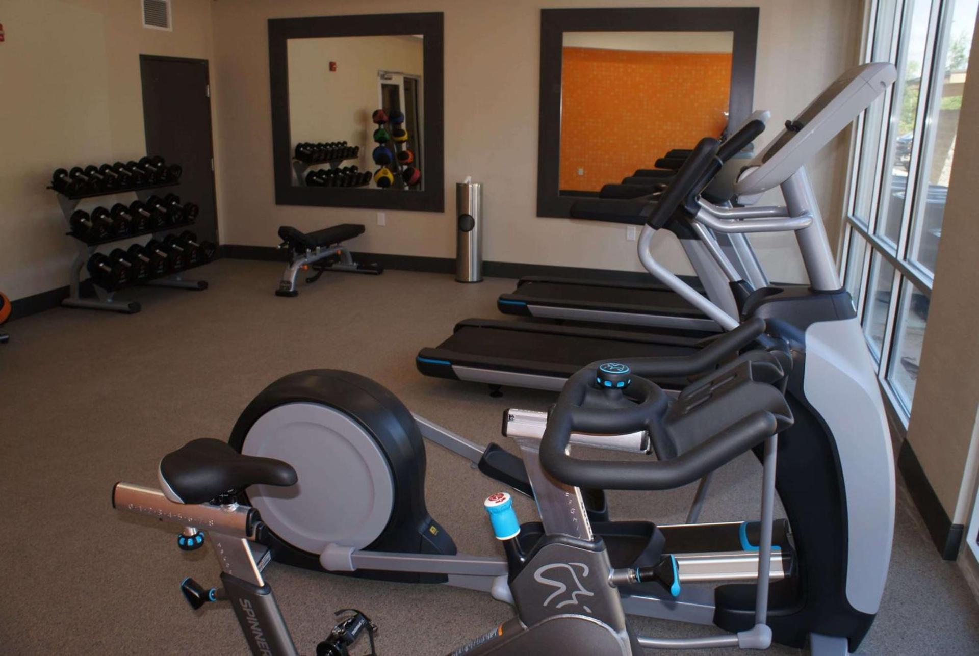 La Quinta Inn and Suites by Wyndham Bloomington photo 23