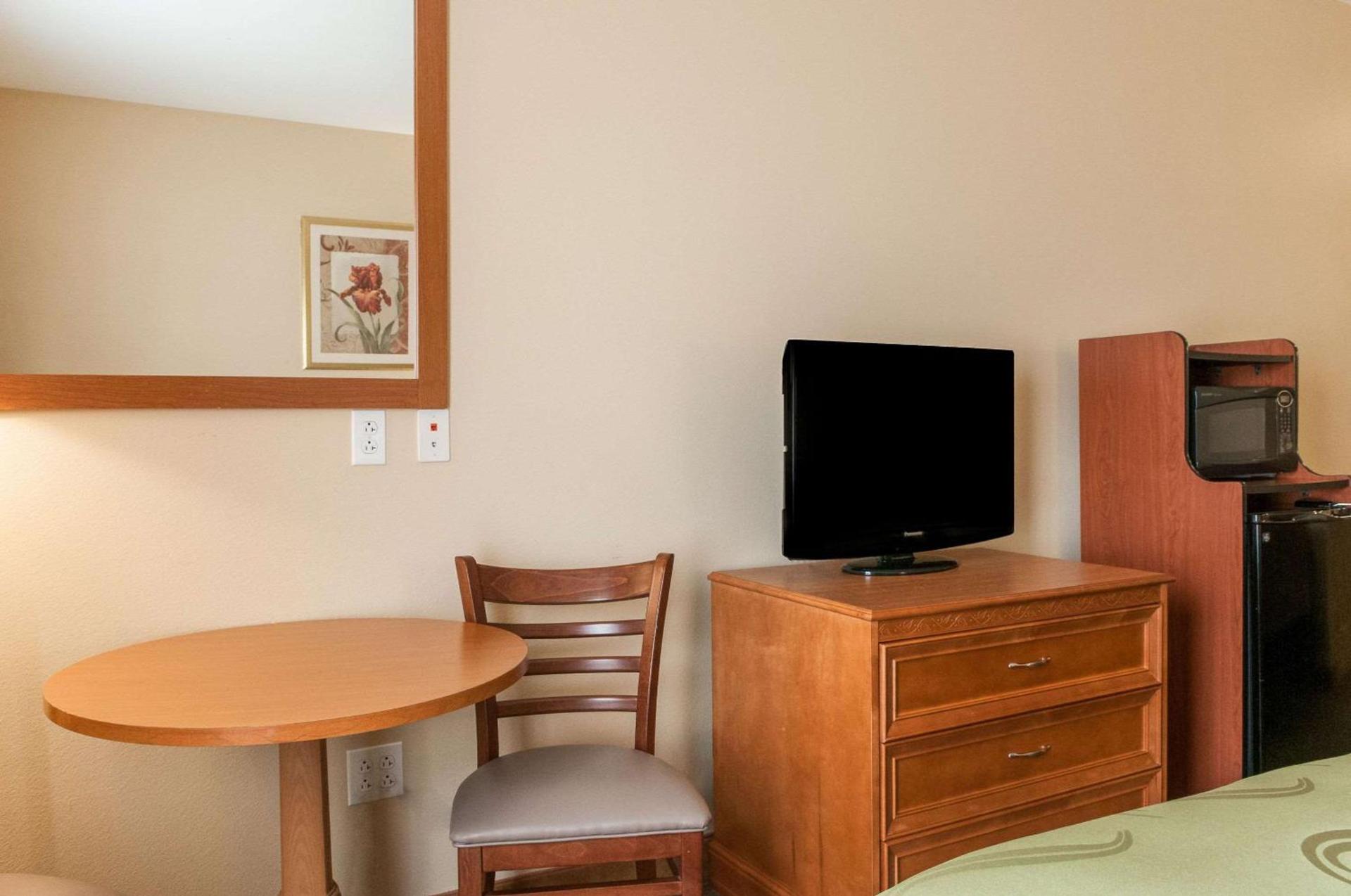 Quality Inn & Suites Houma photo 13