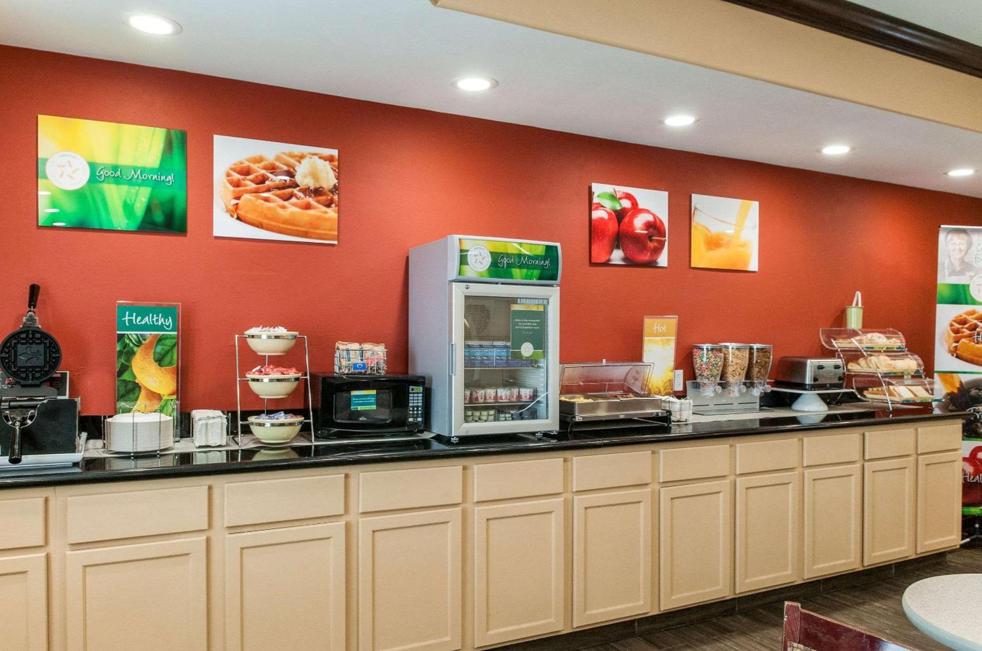 Quality Inn & Suites Houma photo 37