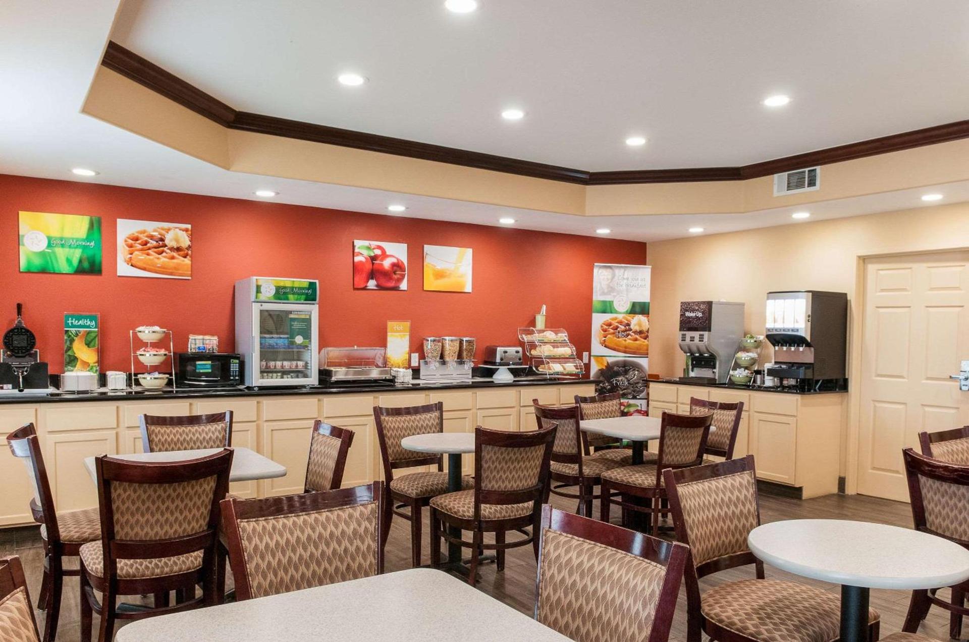 Quality Inn & Suites Houma photo 36