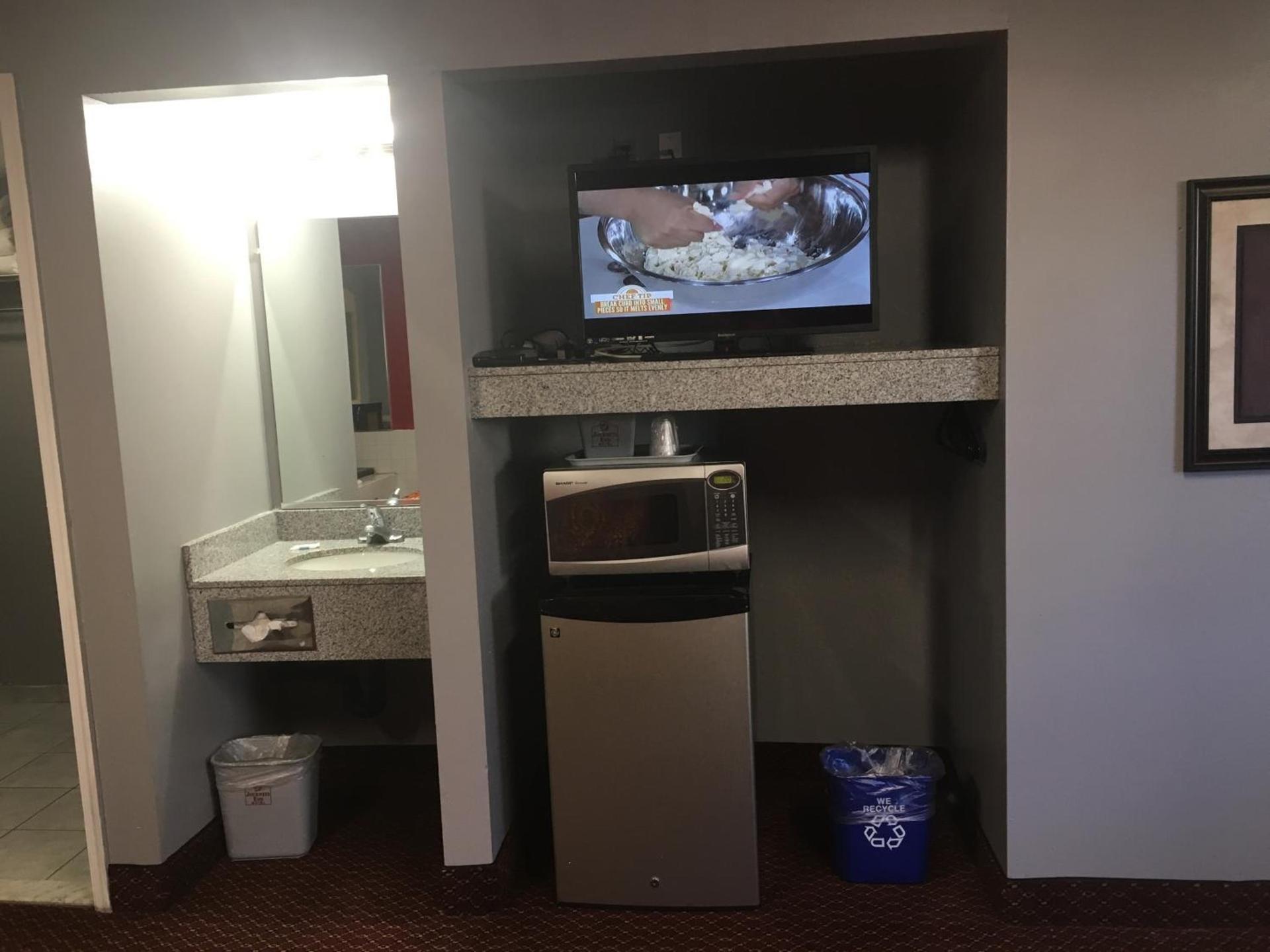 Haven Inn & Suites photo 54