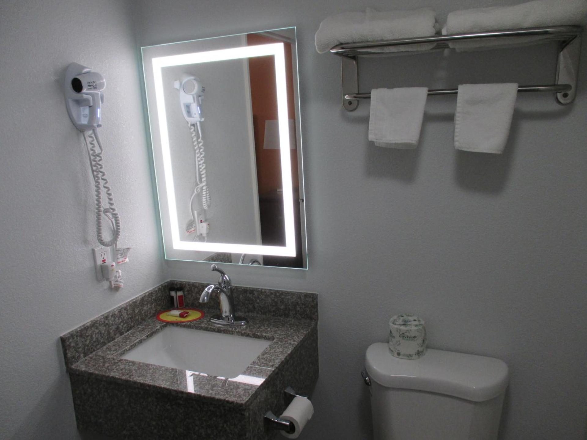 Plum Tree Inn photo 5