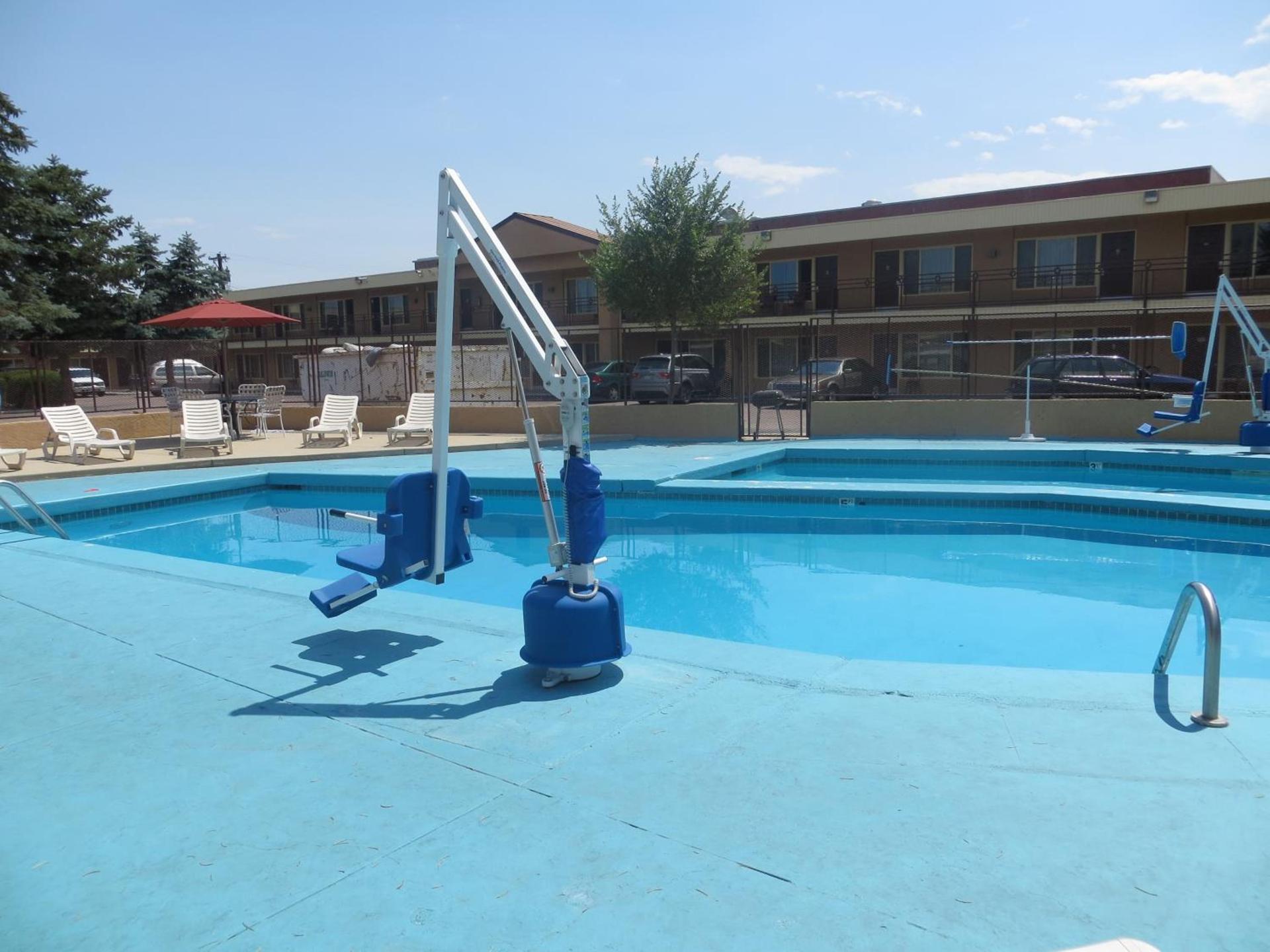 TravelStar Inn & Suites photo 3