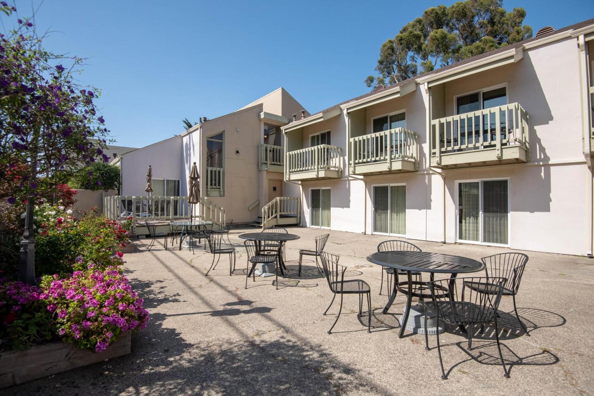 Cannery Row Inn photo 5
