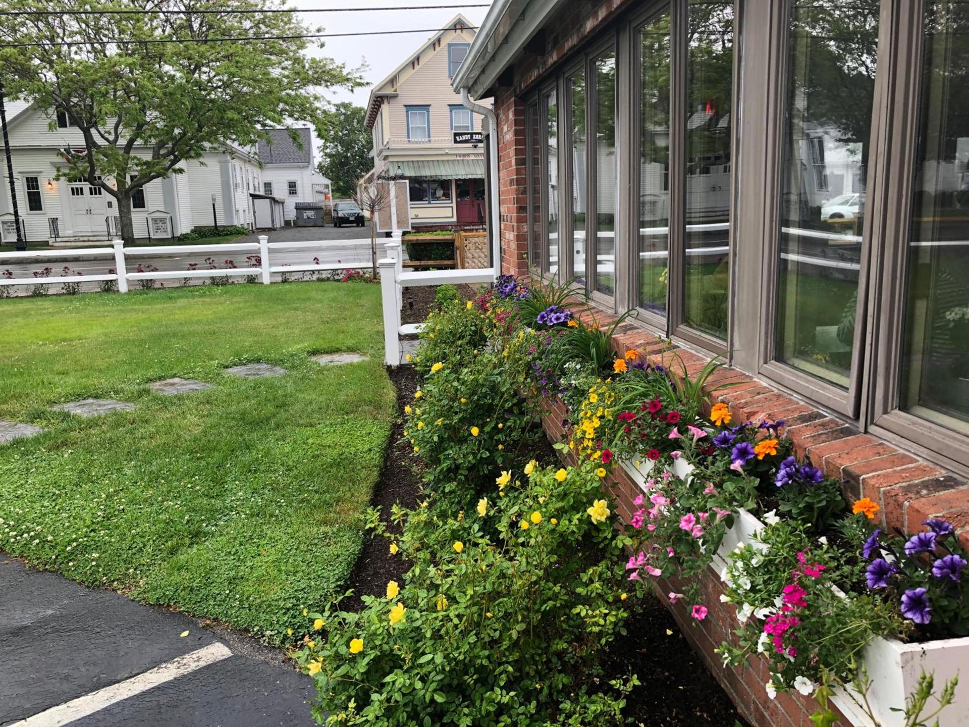 Hyannis Inn photo 34