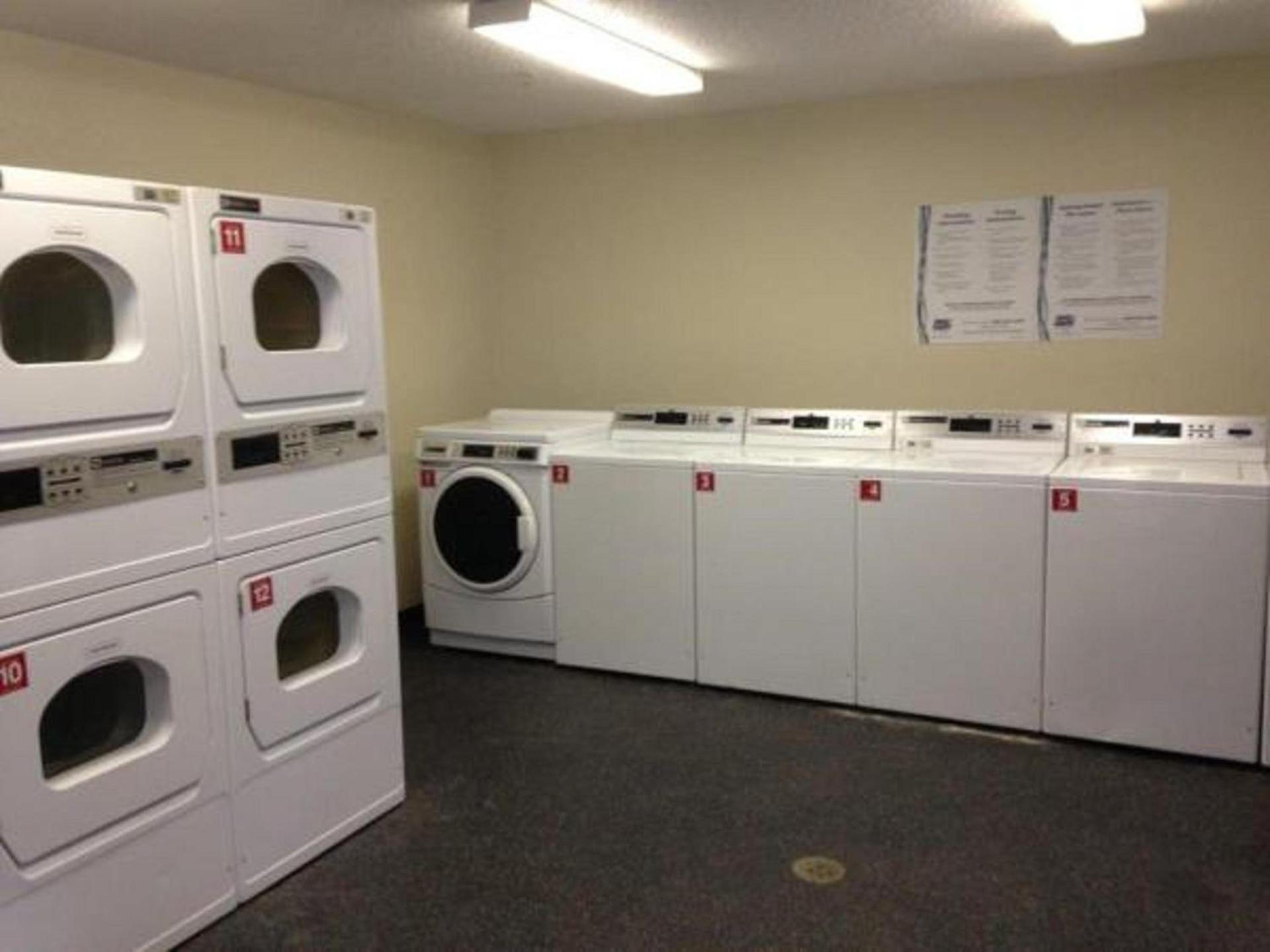InTown Suites Extended Stay Houston TX - West photo 3