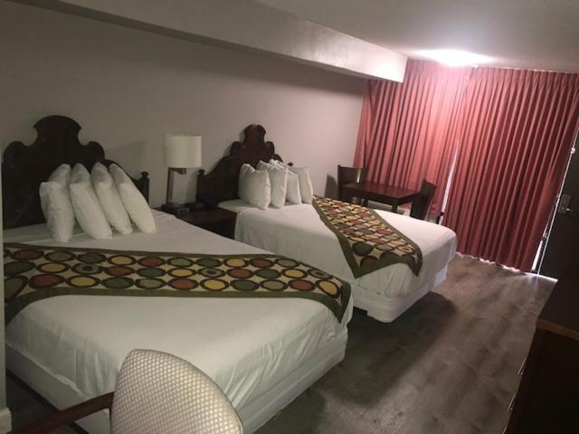 Alamar Resort Inn photo 11