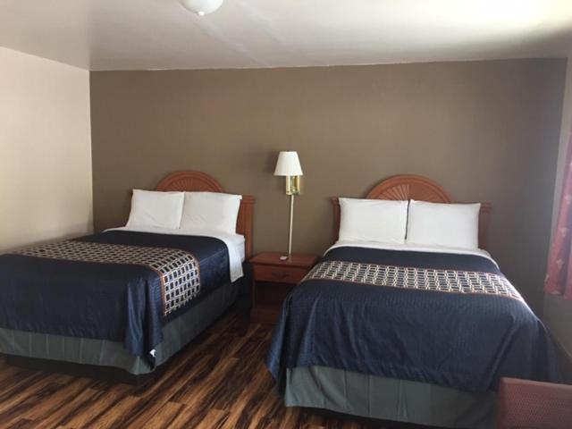 Hilltop Inn photo 10