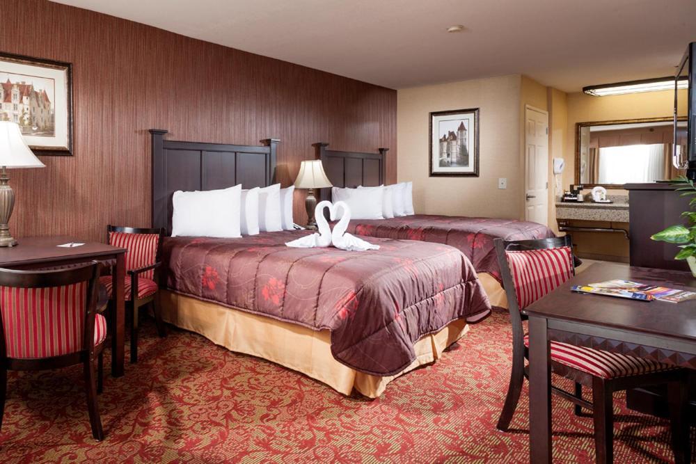 Castle Inn and Suites Anaheim photo 44