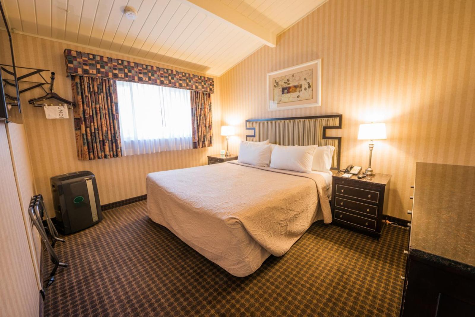 Los Gatos Lodge photo 14