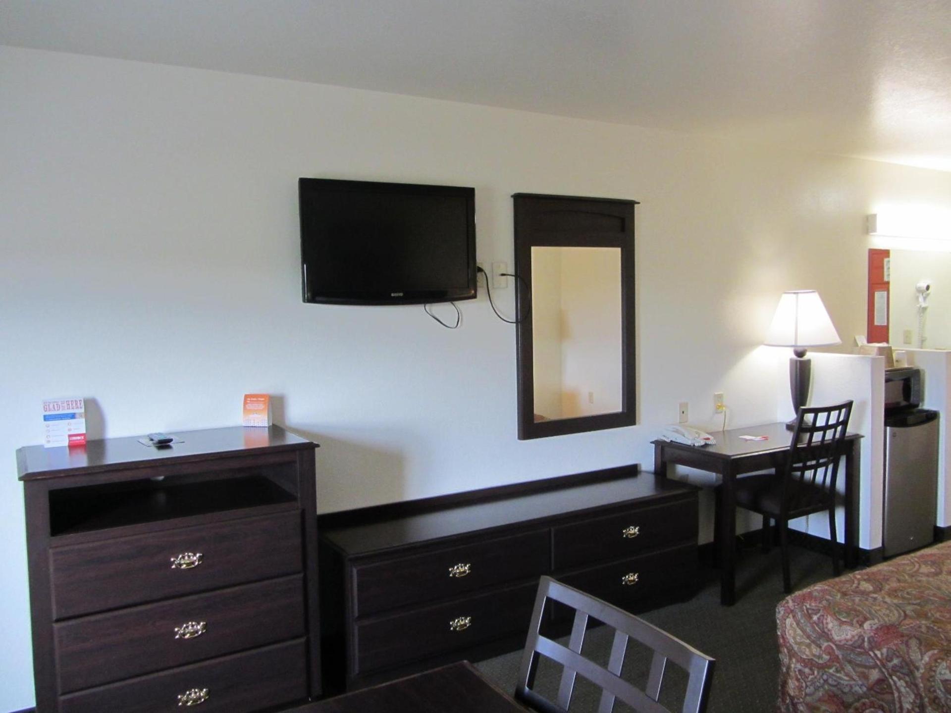 Howard Johnson by Wyndham Lubbock TX photo 6